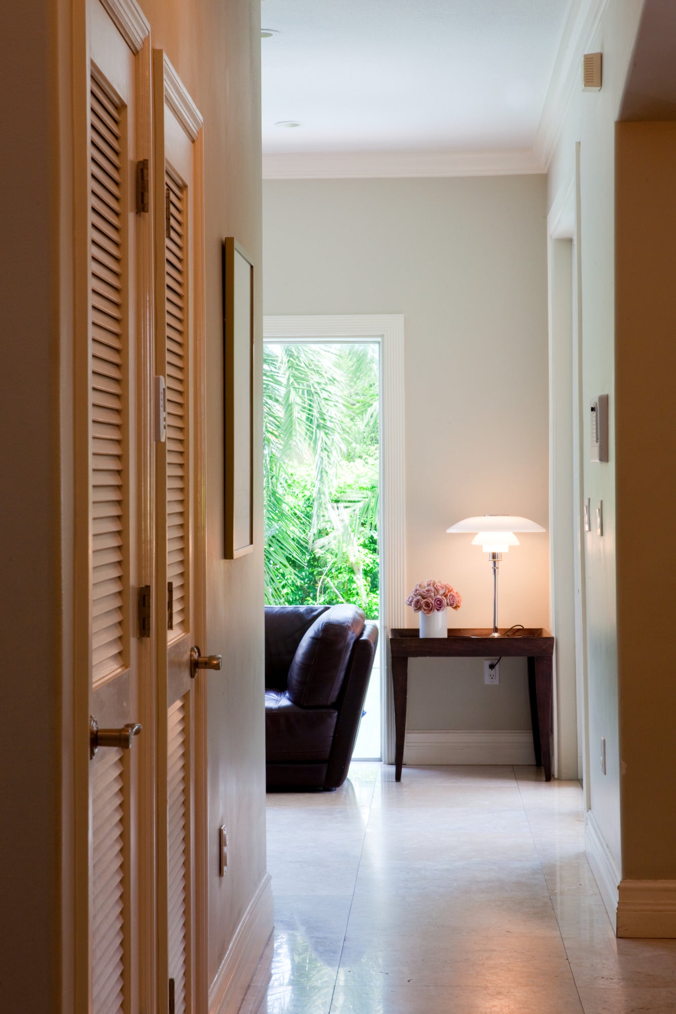 Stolná lampa PH 4½-3½ biela s chrómovým podstavcom