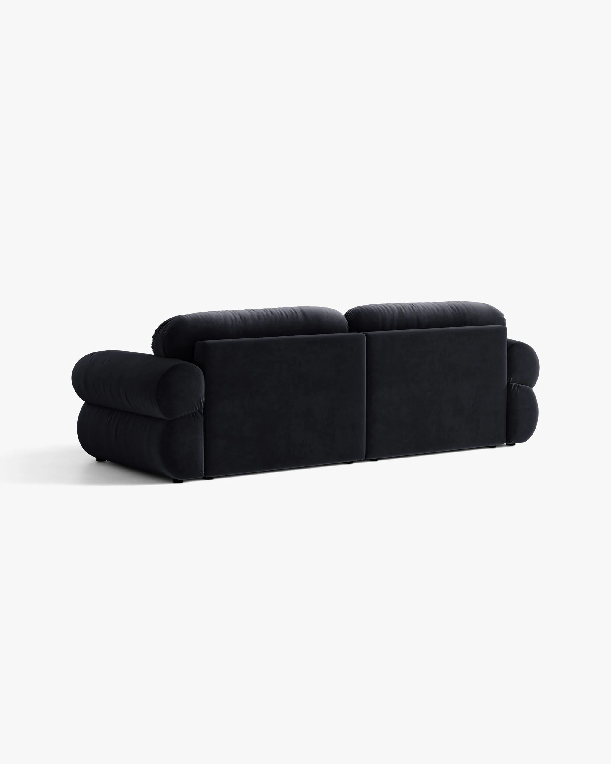 Sofa pre 4 osoby z aksamitom OPHELIA v kráľovskej modrej farbe