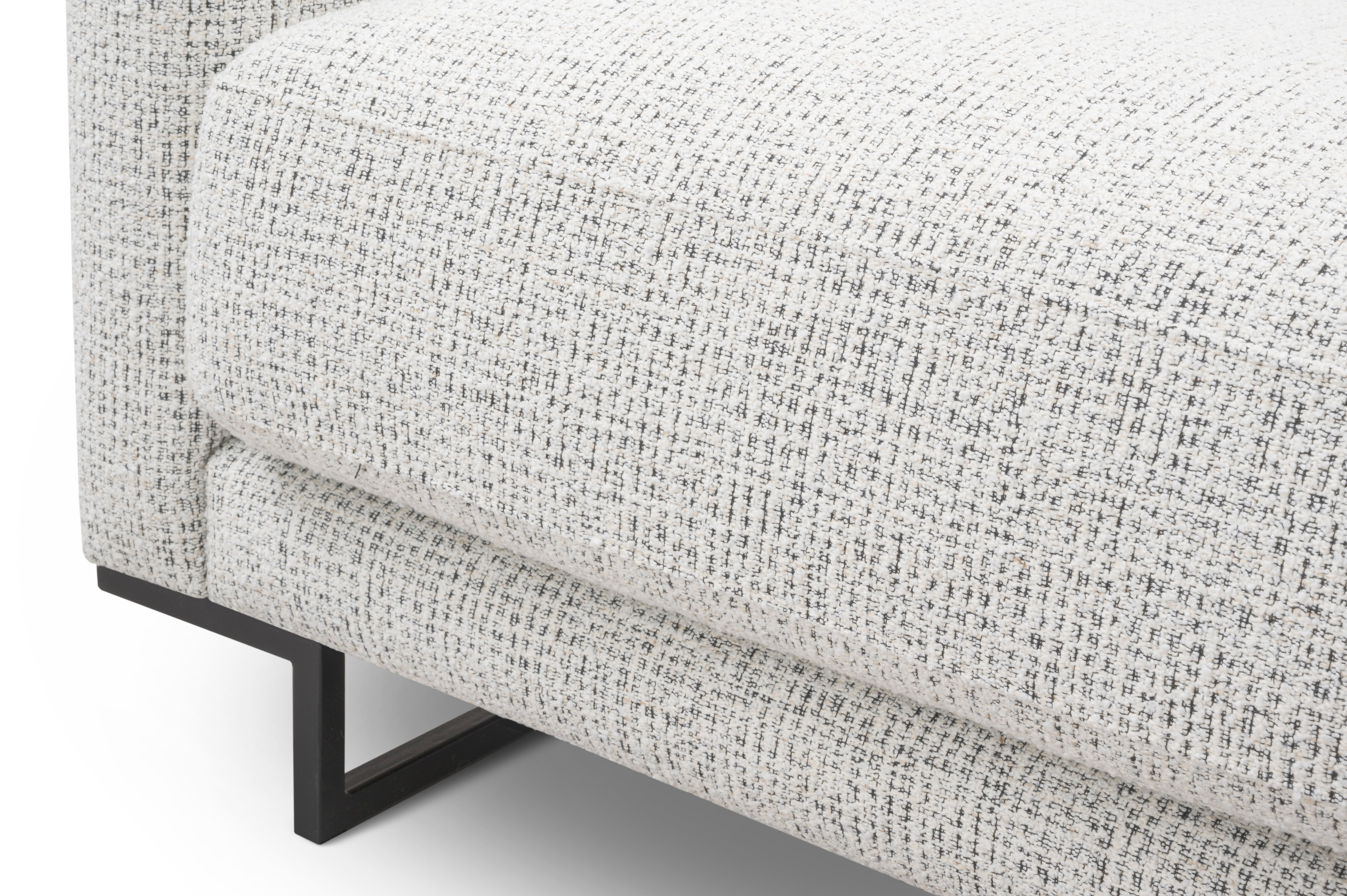 LORCA customizable sofa