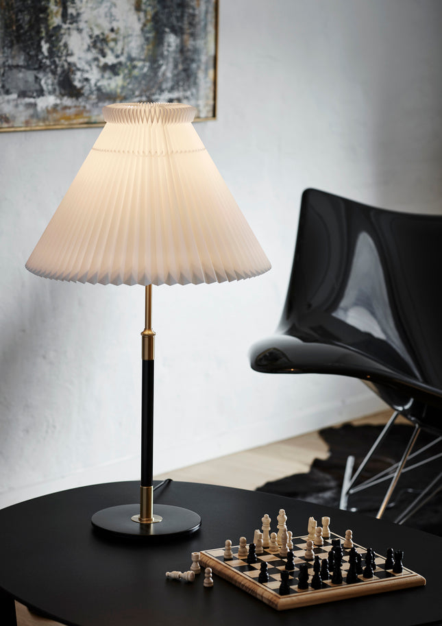 Table lamp MODEL 352 white with black and gold base