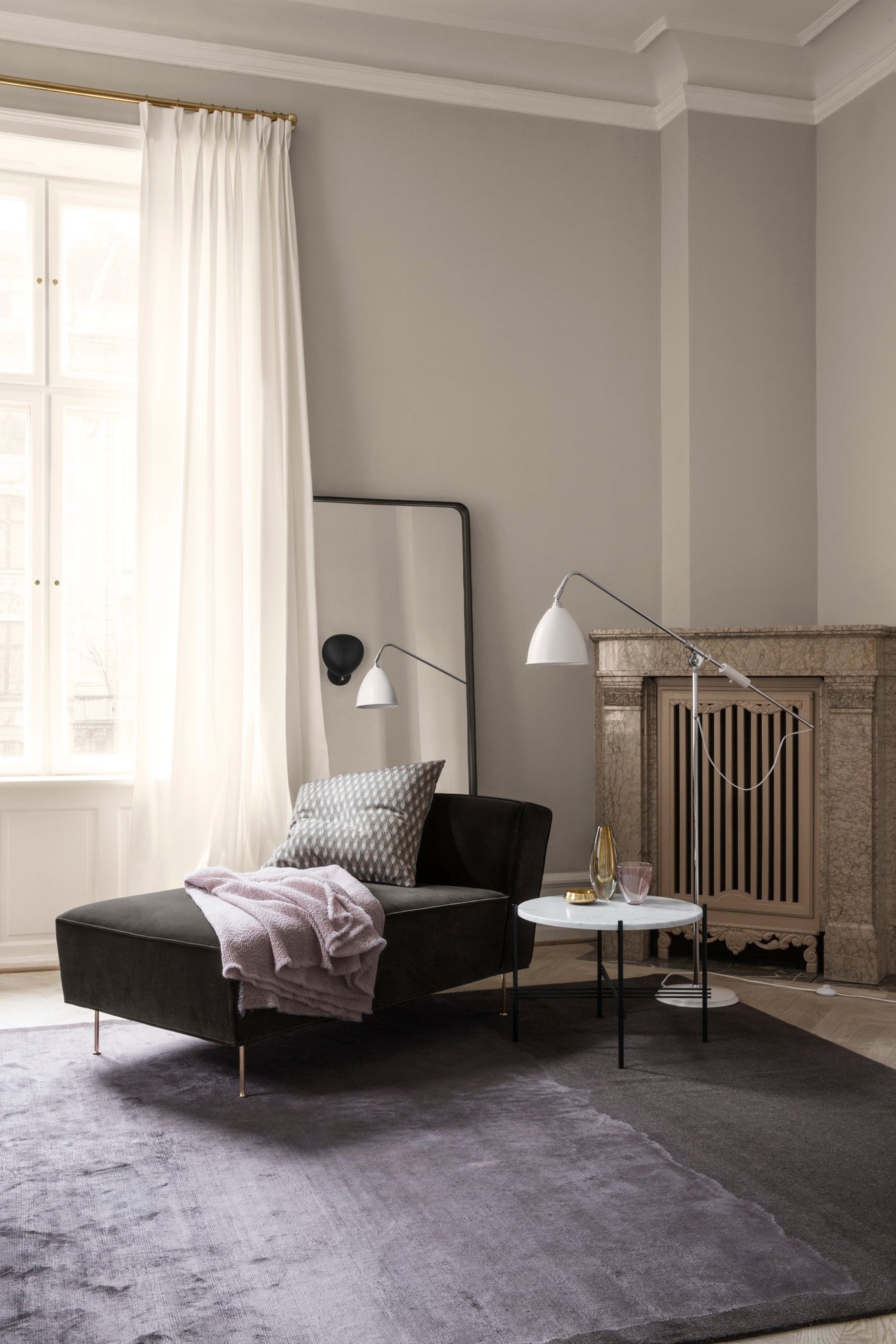 Stojaca lampa BESTLITE BL4 mosadz s šedým tienidlo