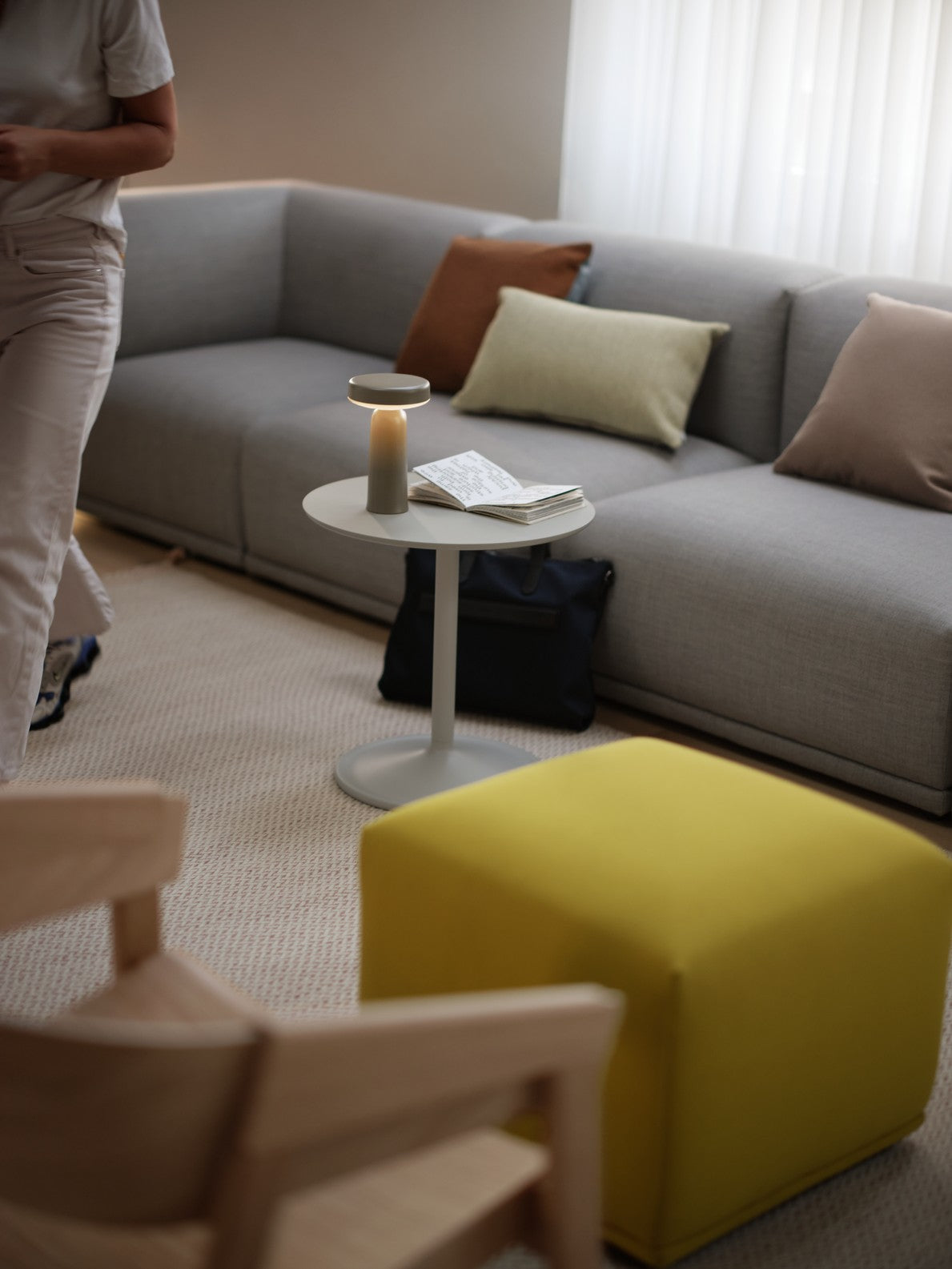 Prenosná vonkajšia lampa EASE taupe