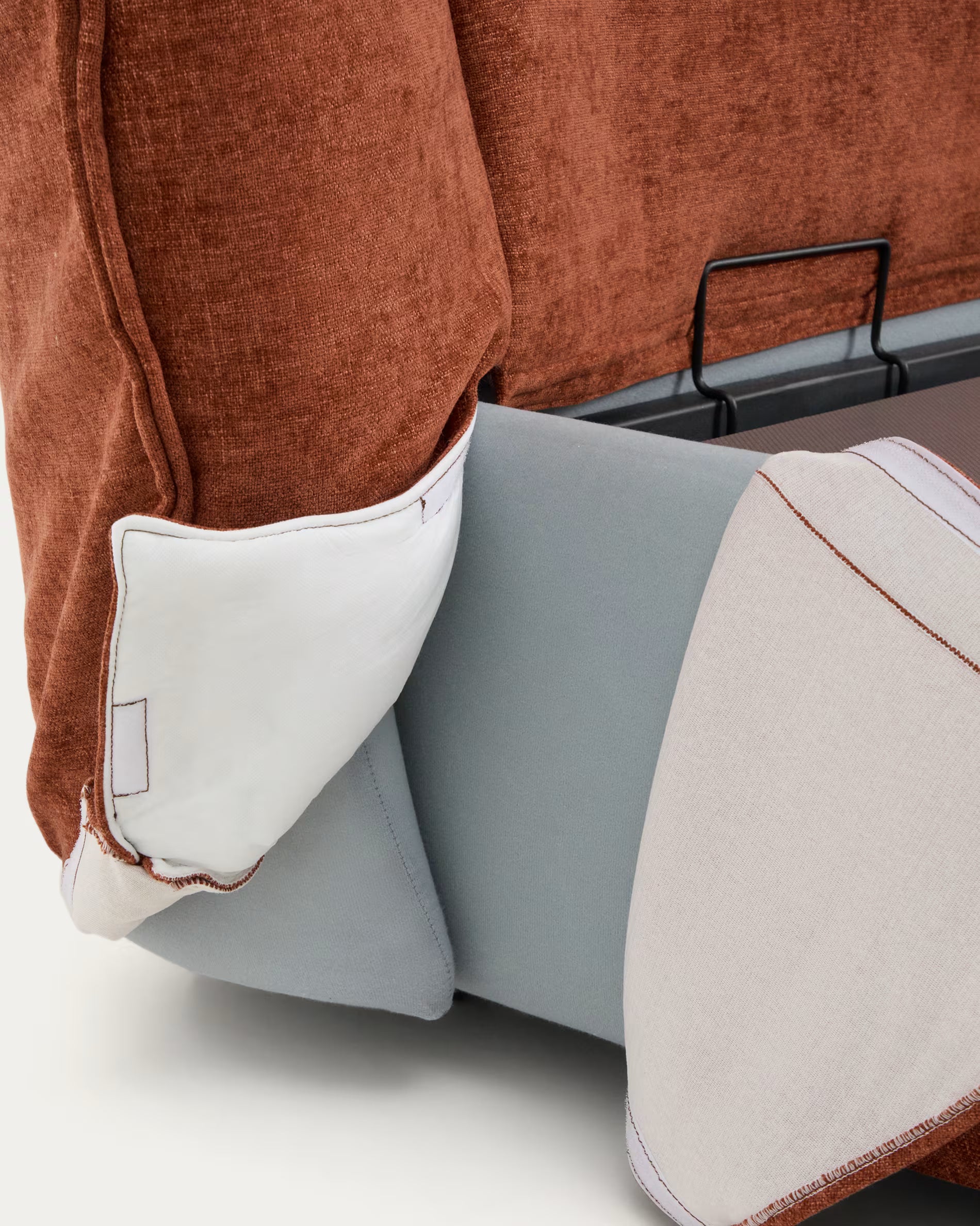 Posteľ s úložným priestorom ARVIAN tehlový šenil