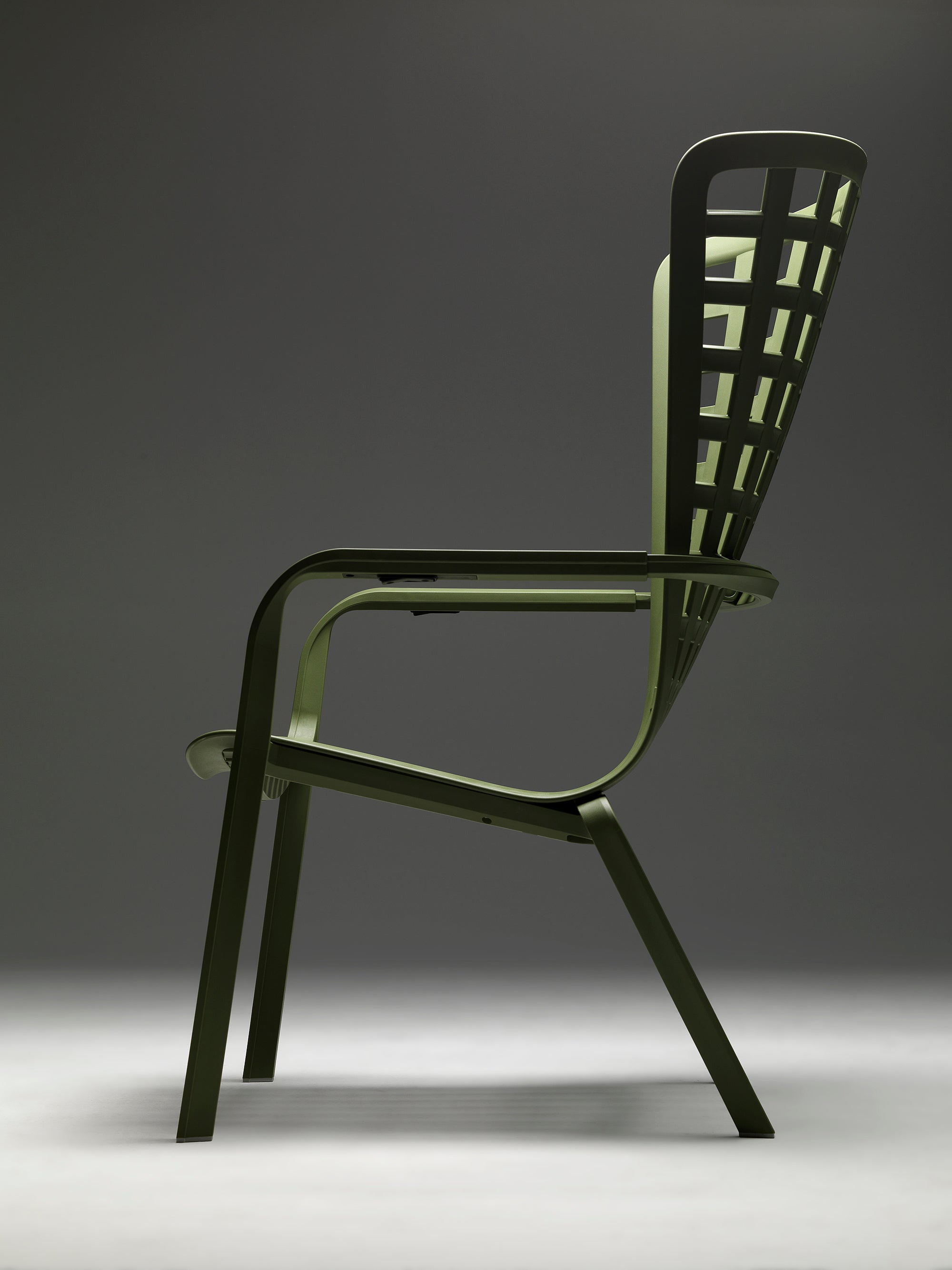 FOLIO Outdoor Armchair in Anthracite