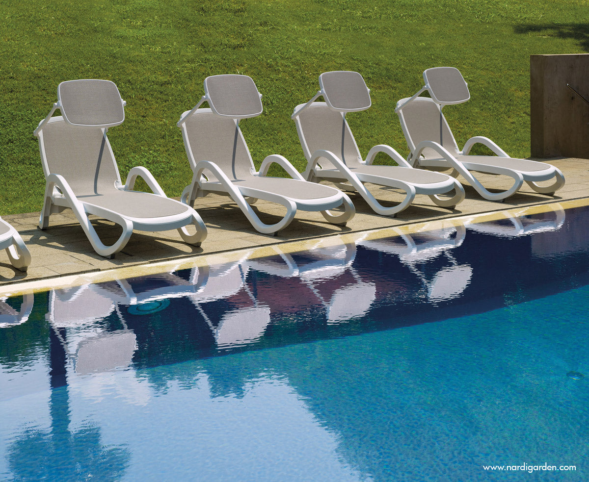 ALFA taupe outdoor lounge chair