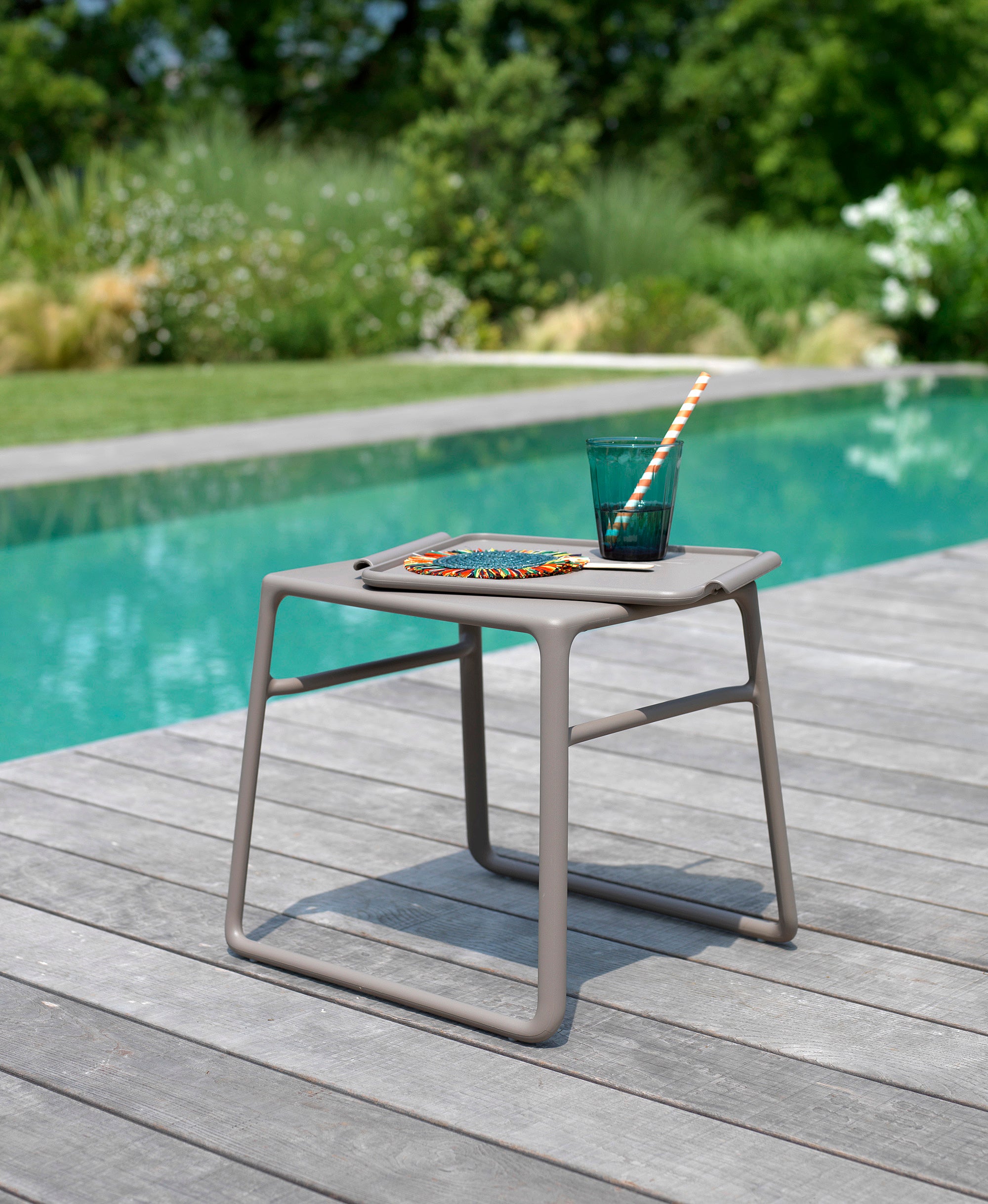 White Outdoor Side Table POP