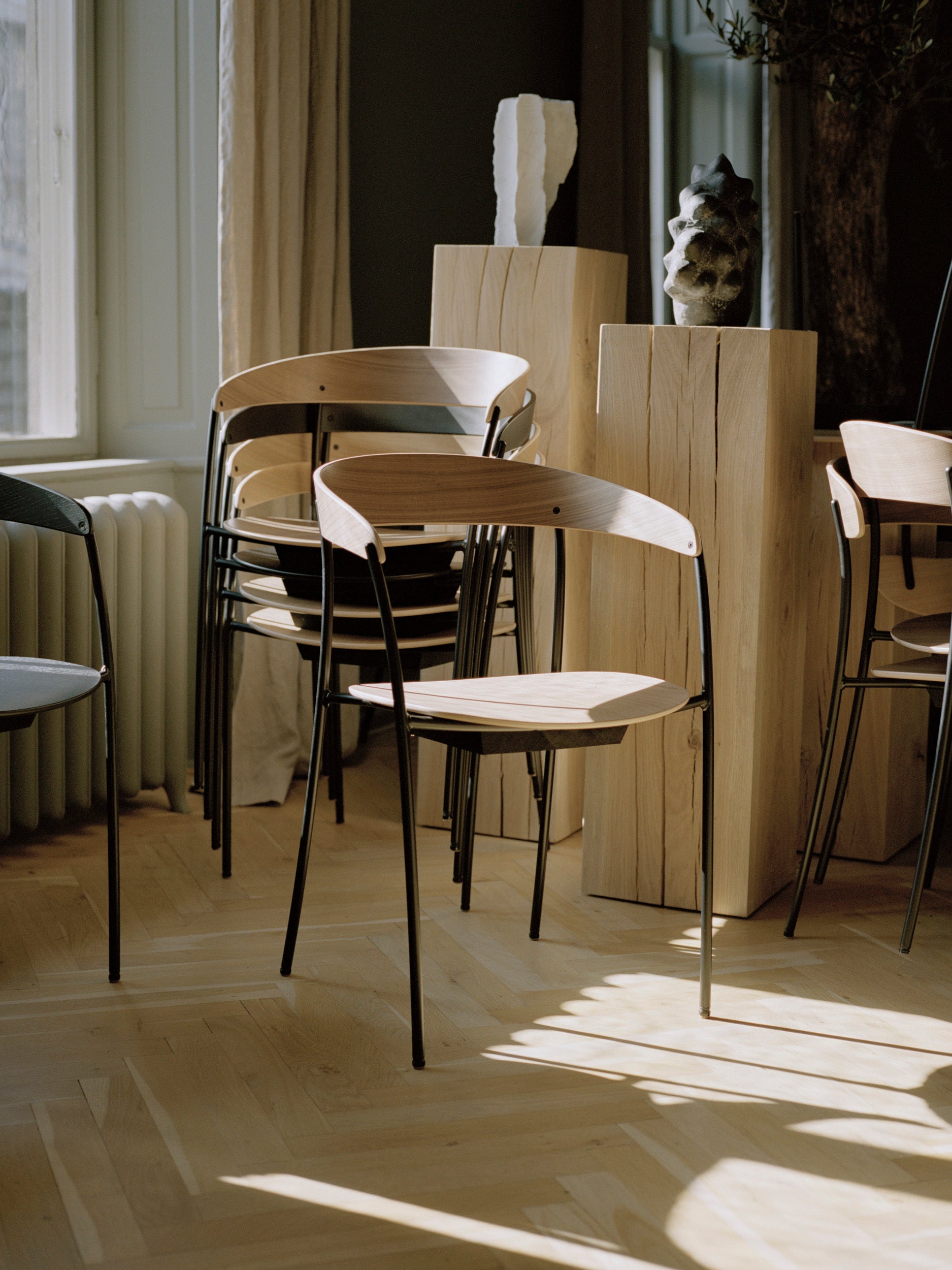 Kreslo s podrúčkami MISSING dýha dubová