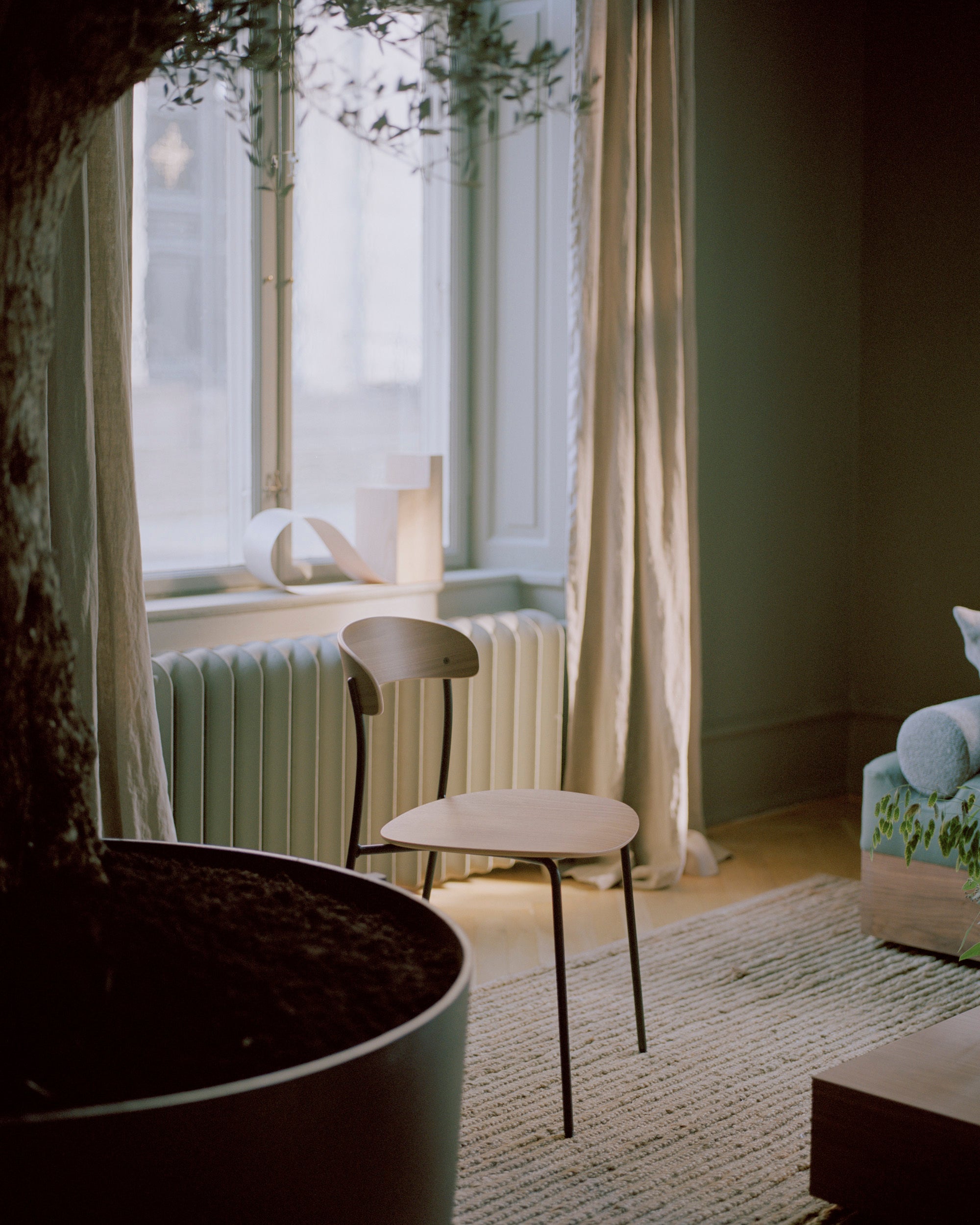 Stolička MISSING dýha z dubu