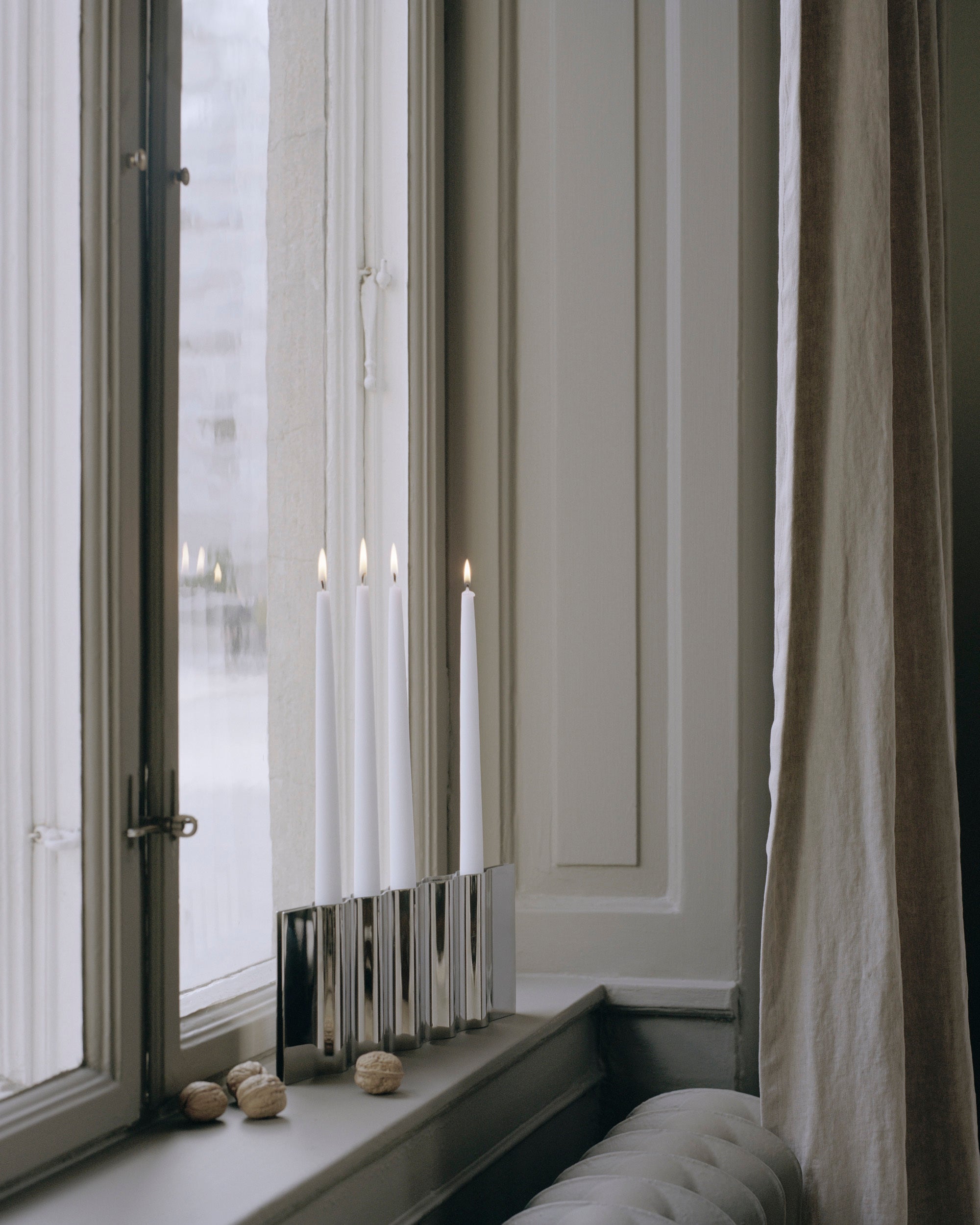 Svietnik RIPPLY z ocele