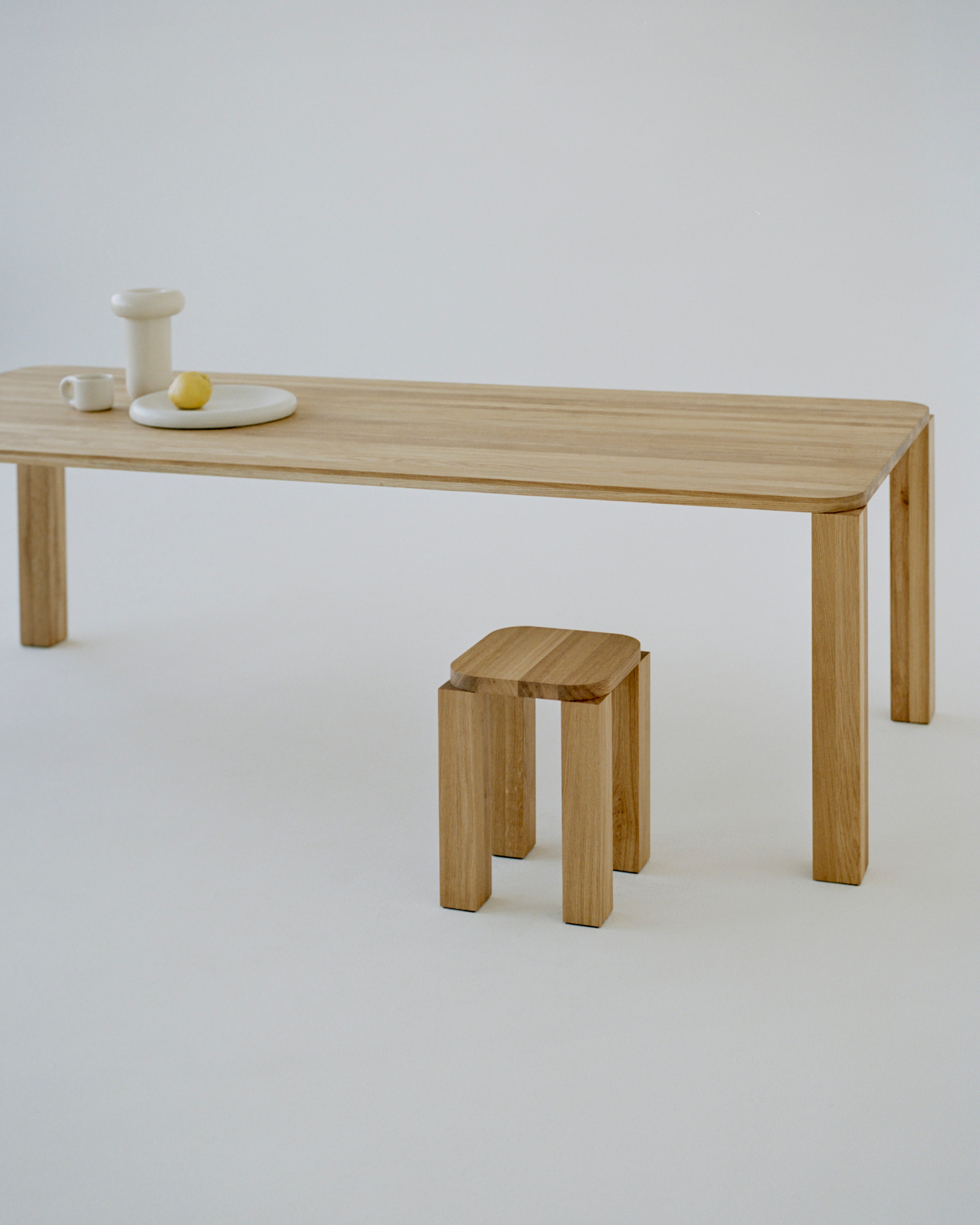 Oak atlas stool