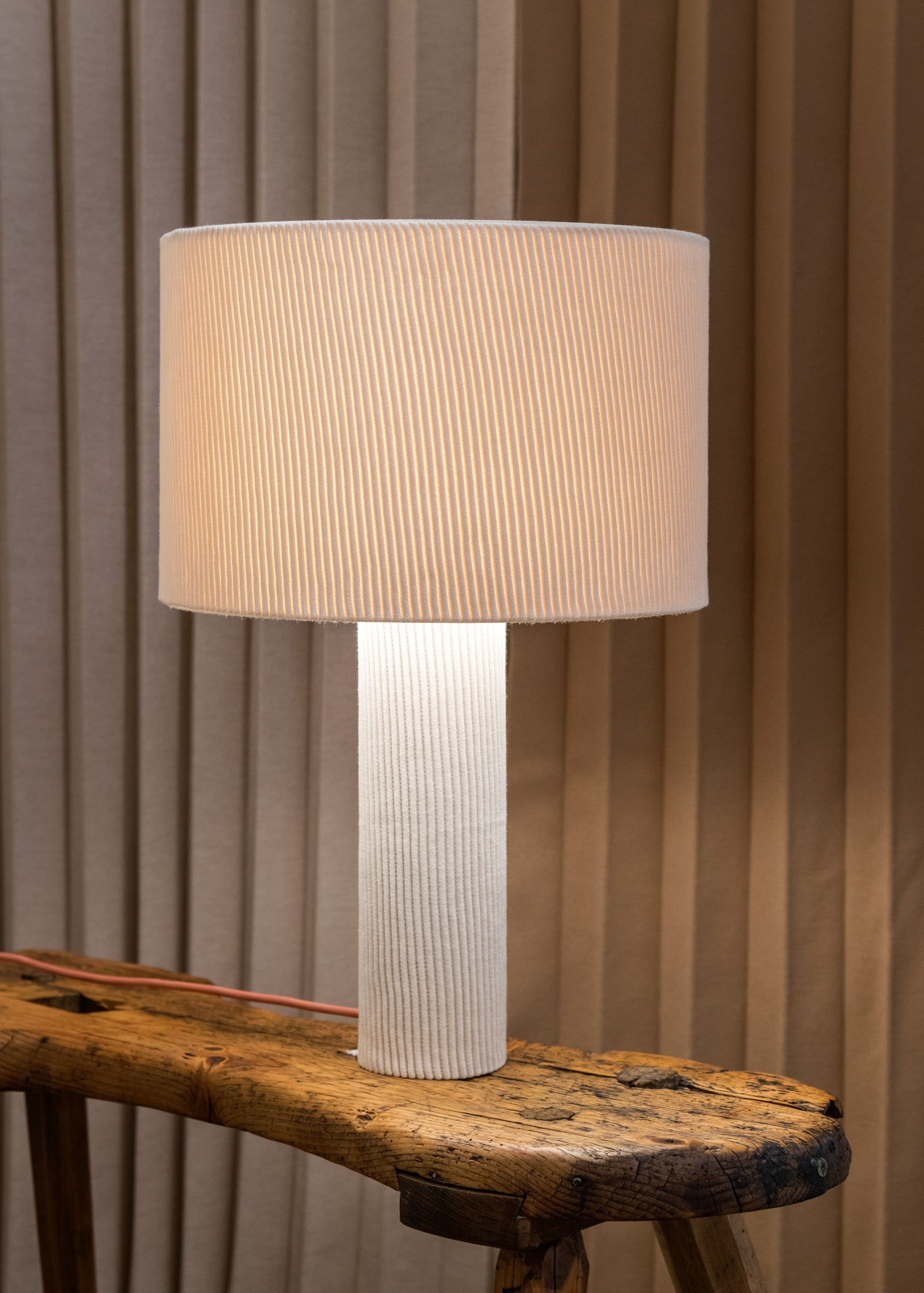 Stolná lampa PYJAMA béžová vlna