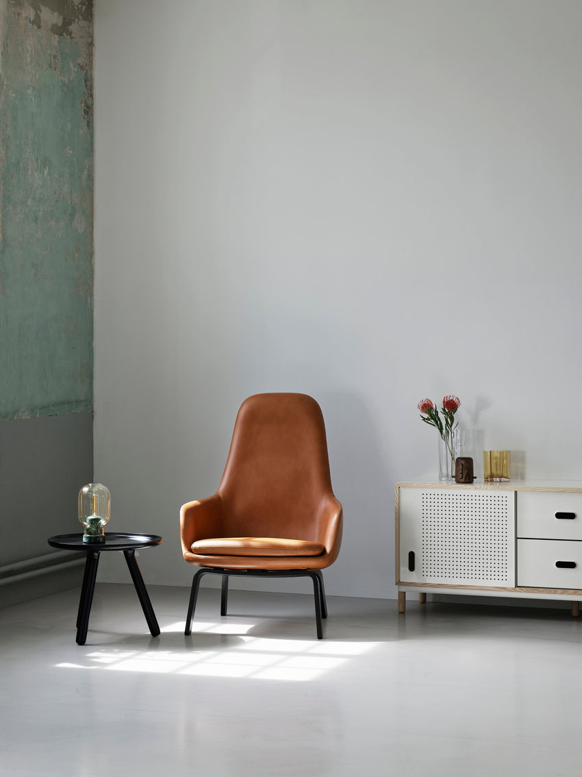 Upholstered armchair High nutty base