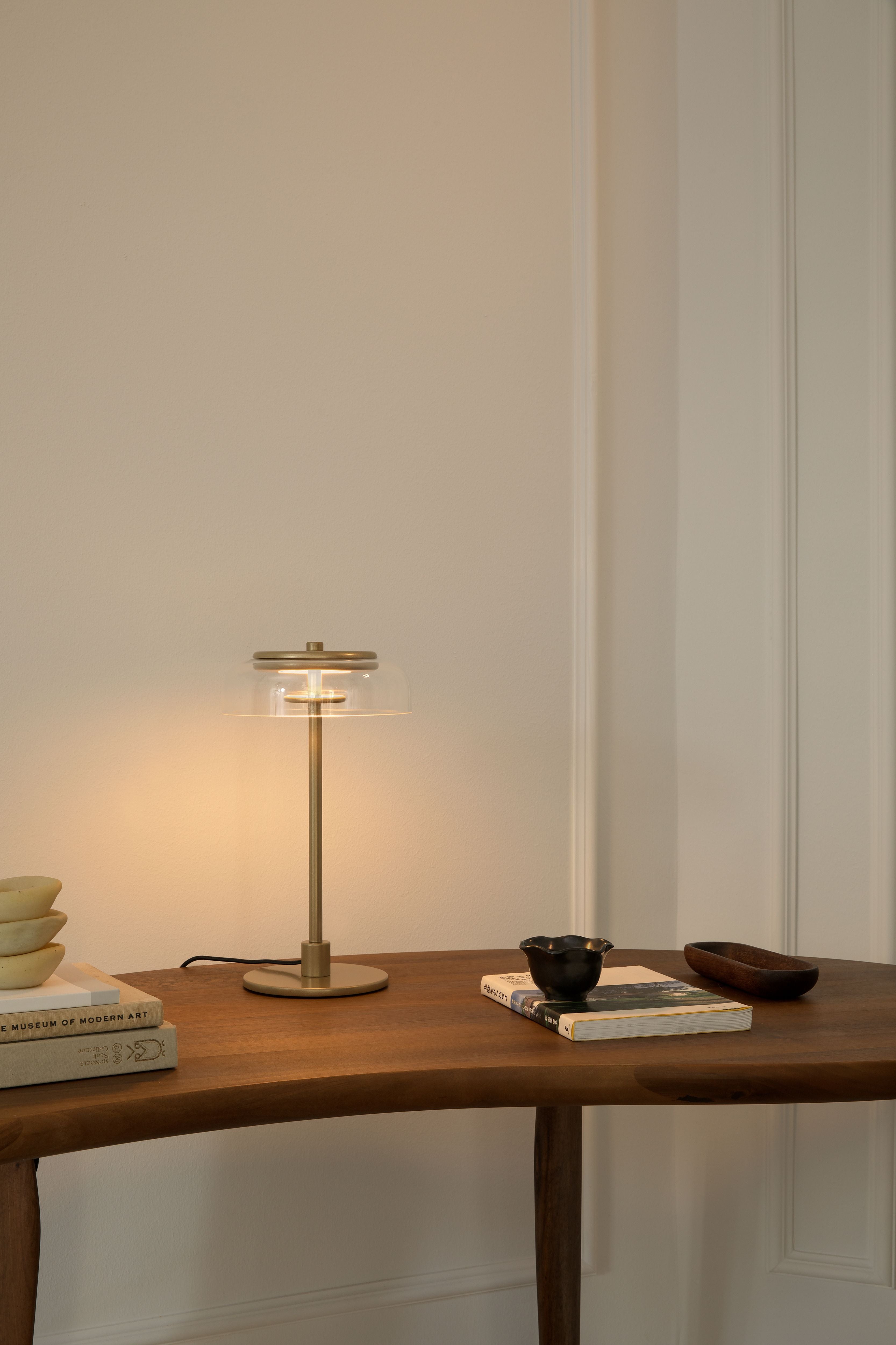 Stolná lampa BLOSSI zlatá s priehľadným sklom