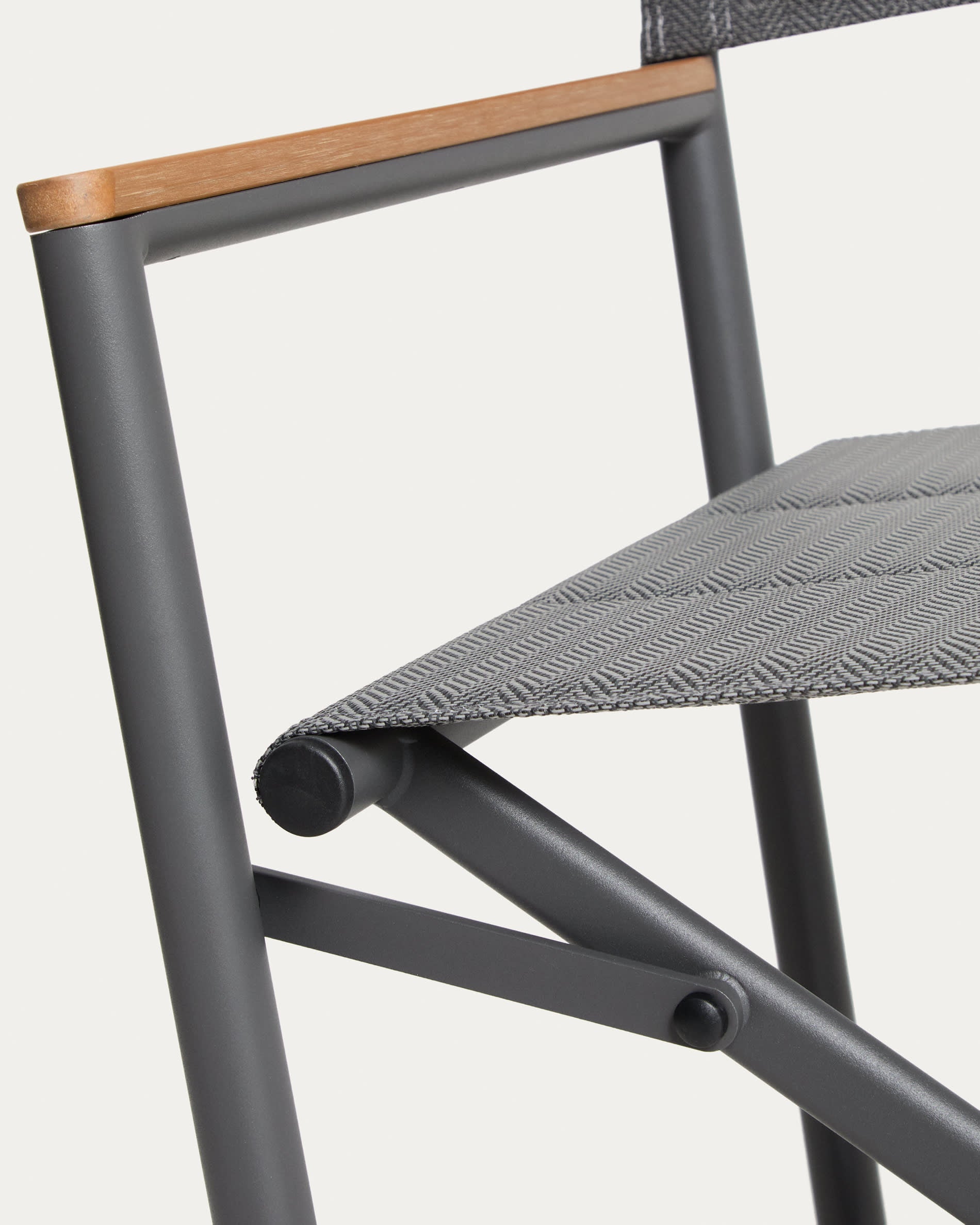 TISNO Folding Garden Chair in Graphite