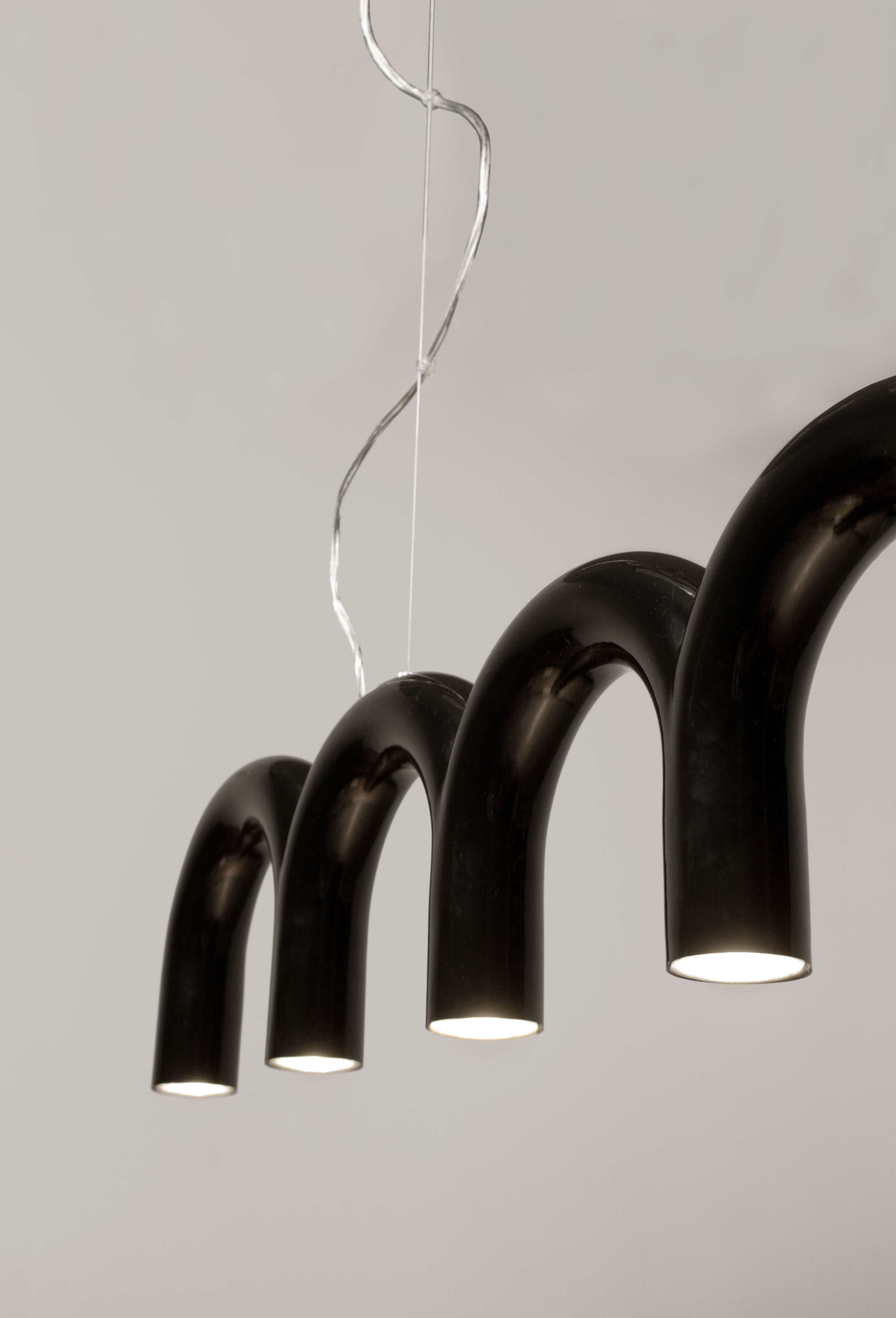 ARCH STRAIGHT black pendant lamp