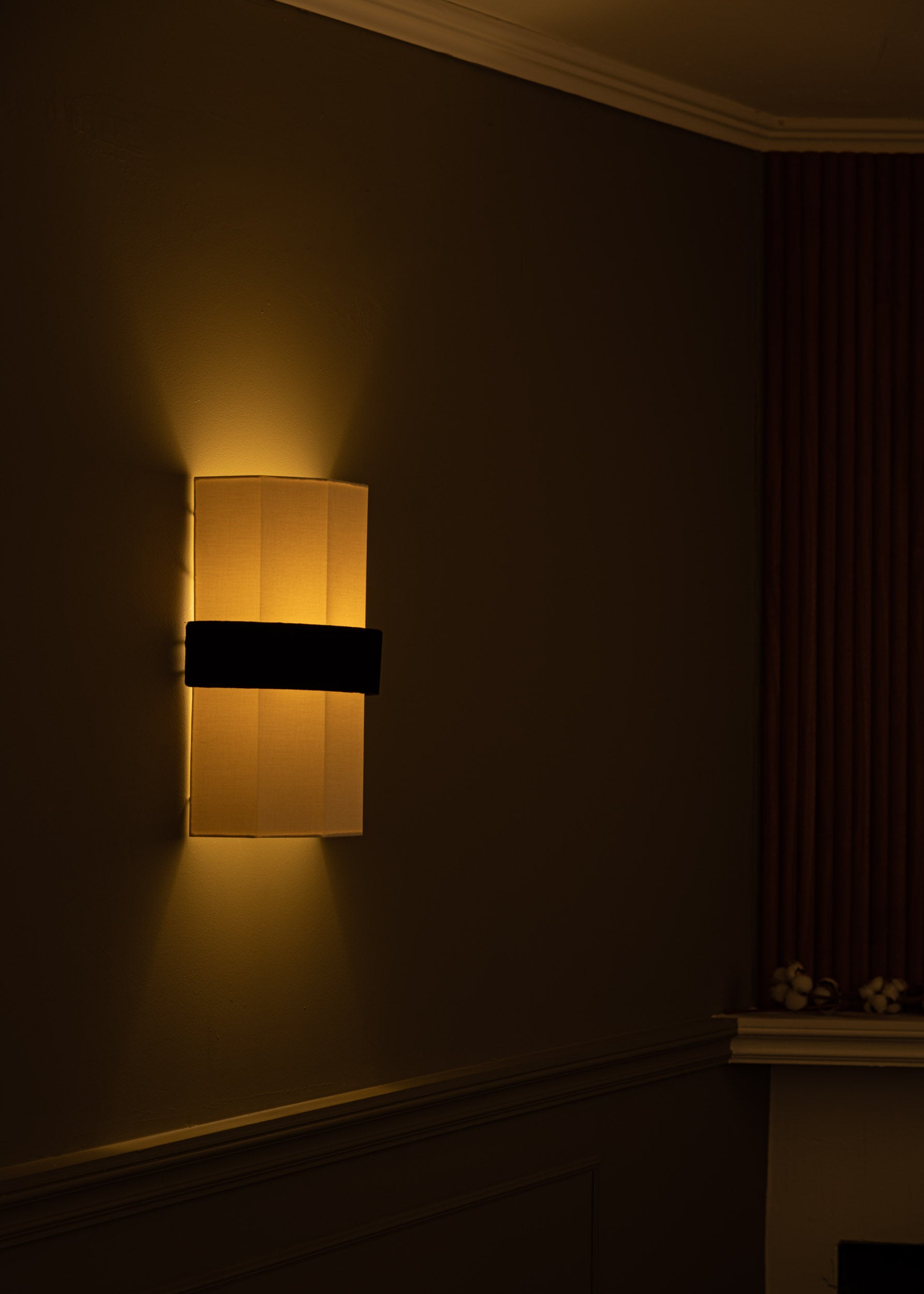 Wall lamp OKLA ecru with black