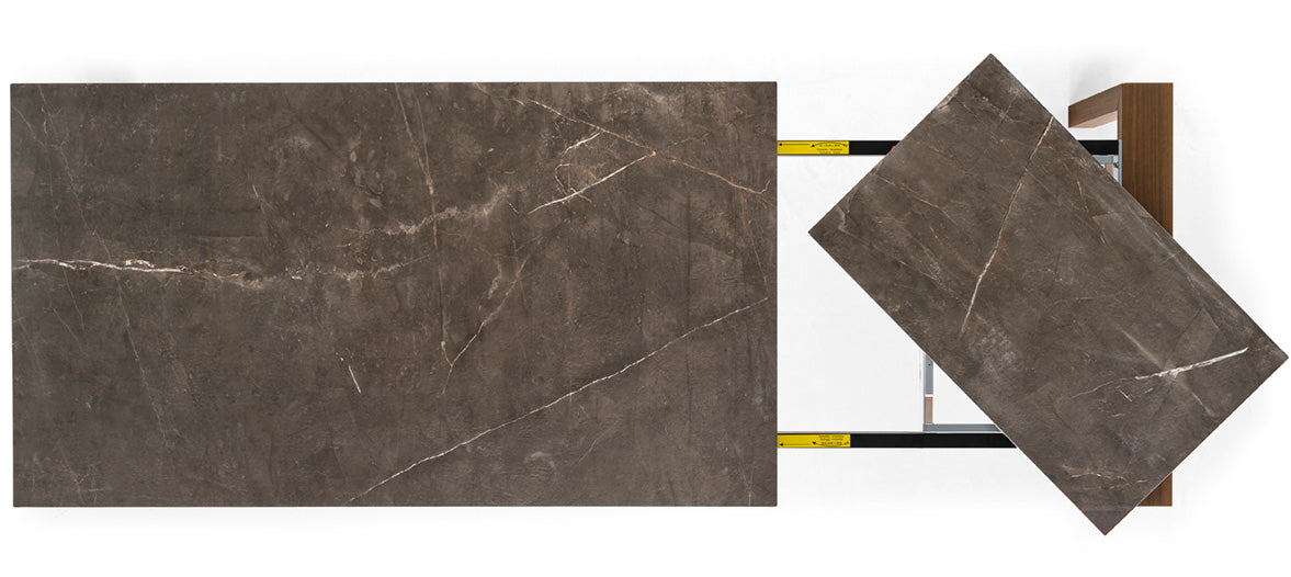 Rozkladací stôl OMNIA s hnedou doskou a tmavou drevenou základňou