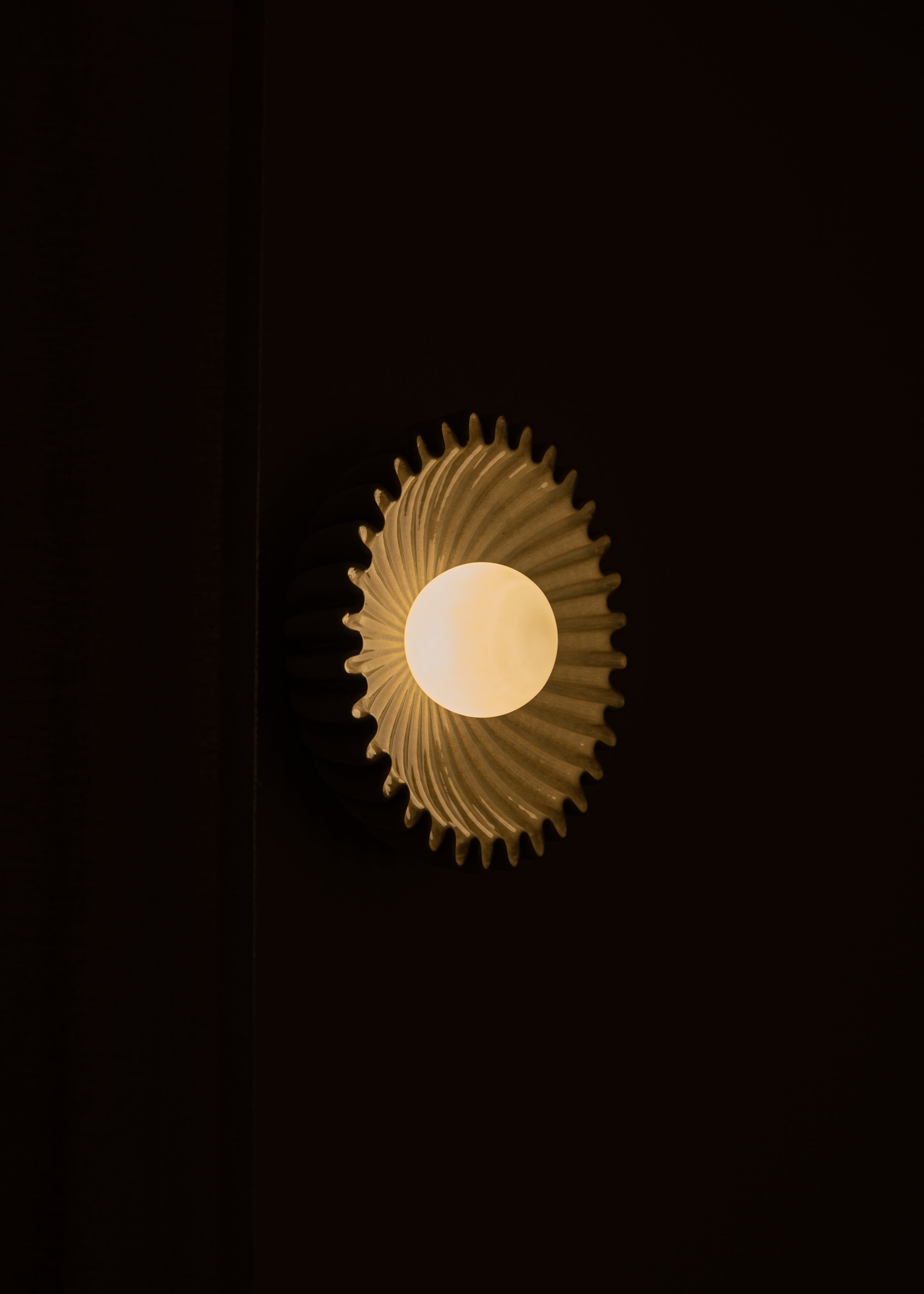 Ceramic Wall Lamp OSTRO Sand