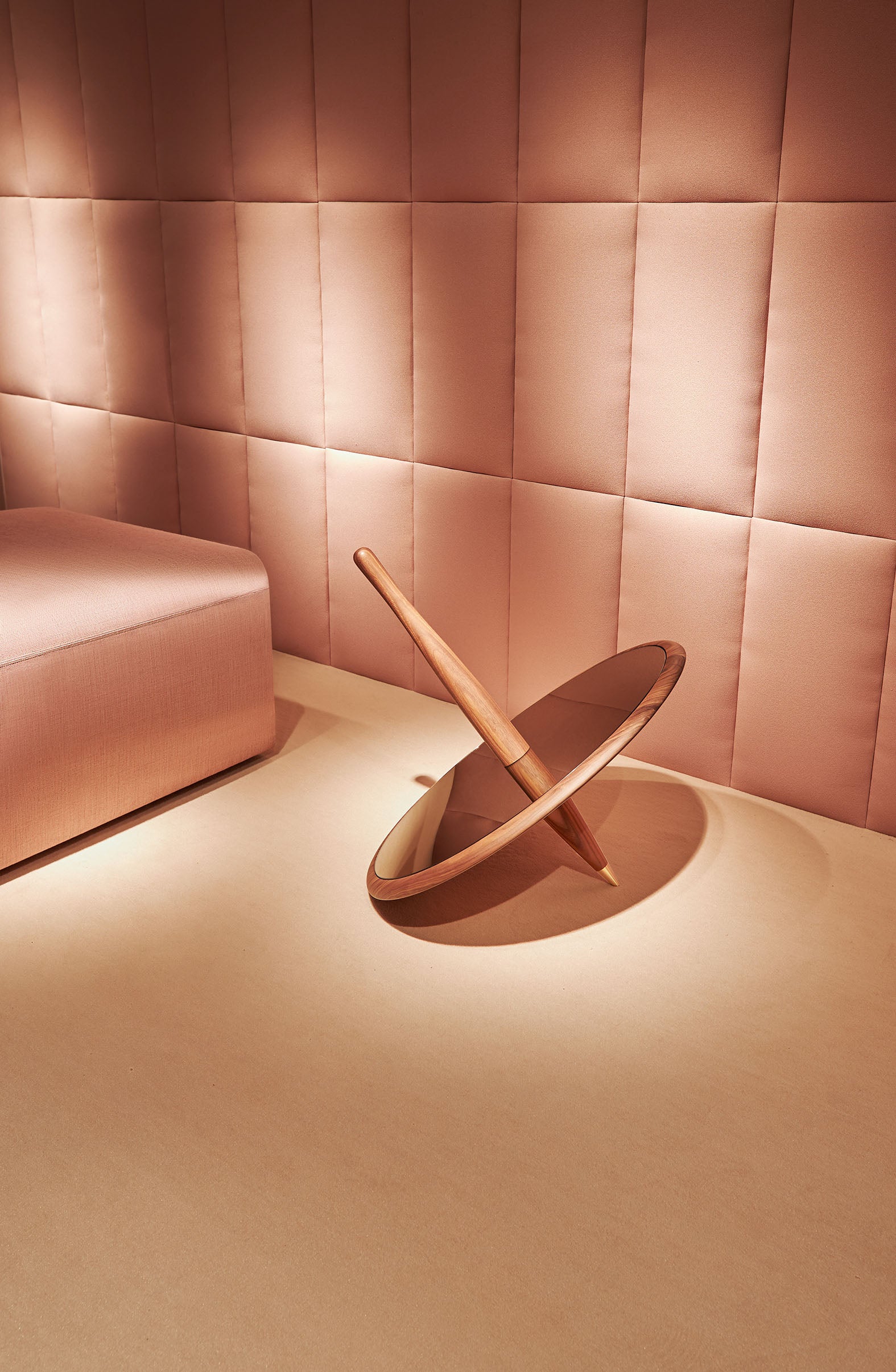 Dekoratívny luster PEONZA orechové drevo