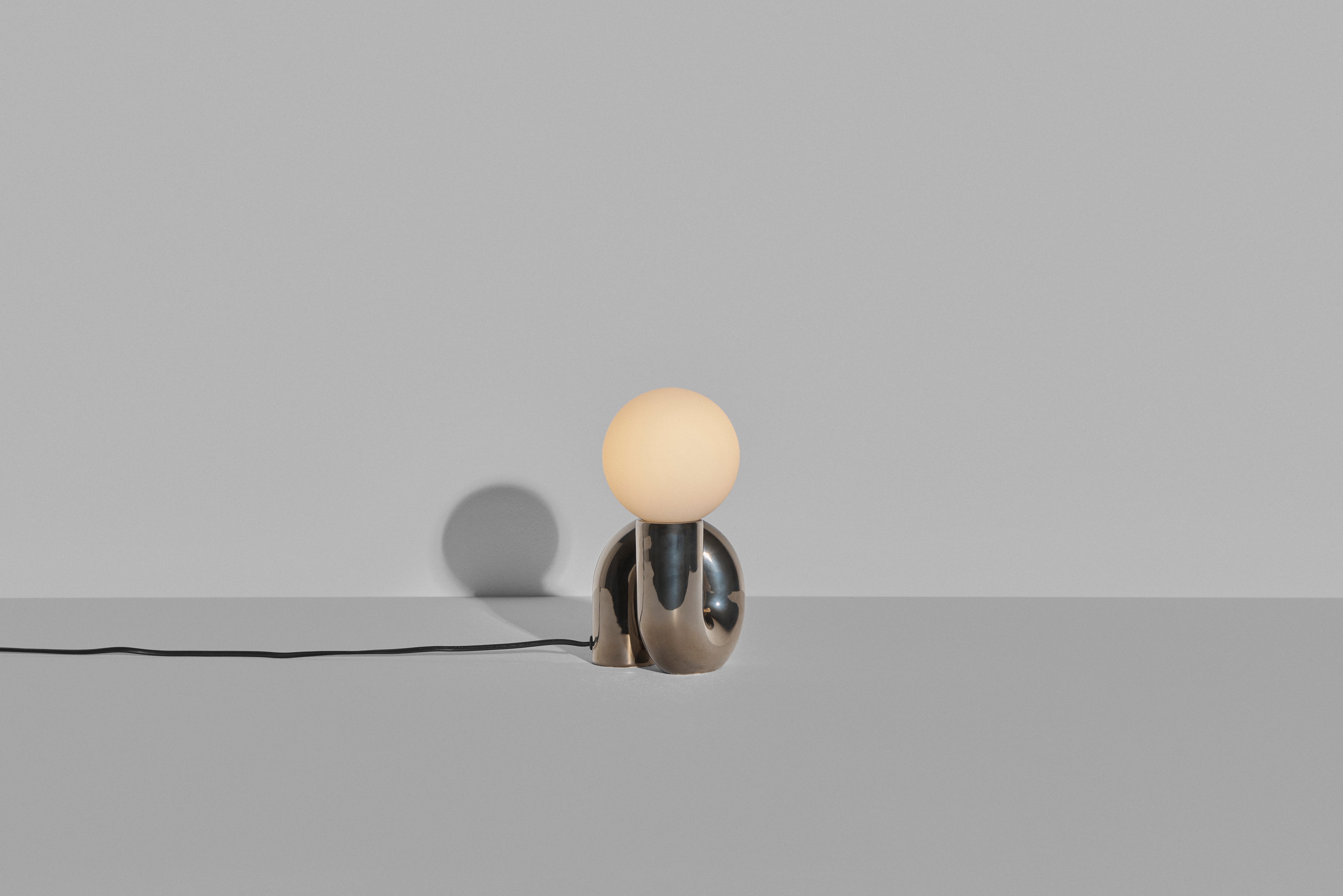 Stolová lampa NEOTENIC strieborná