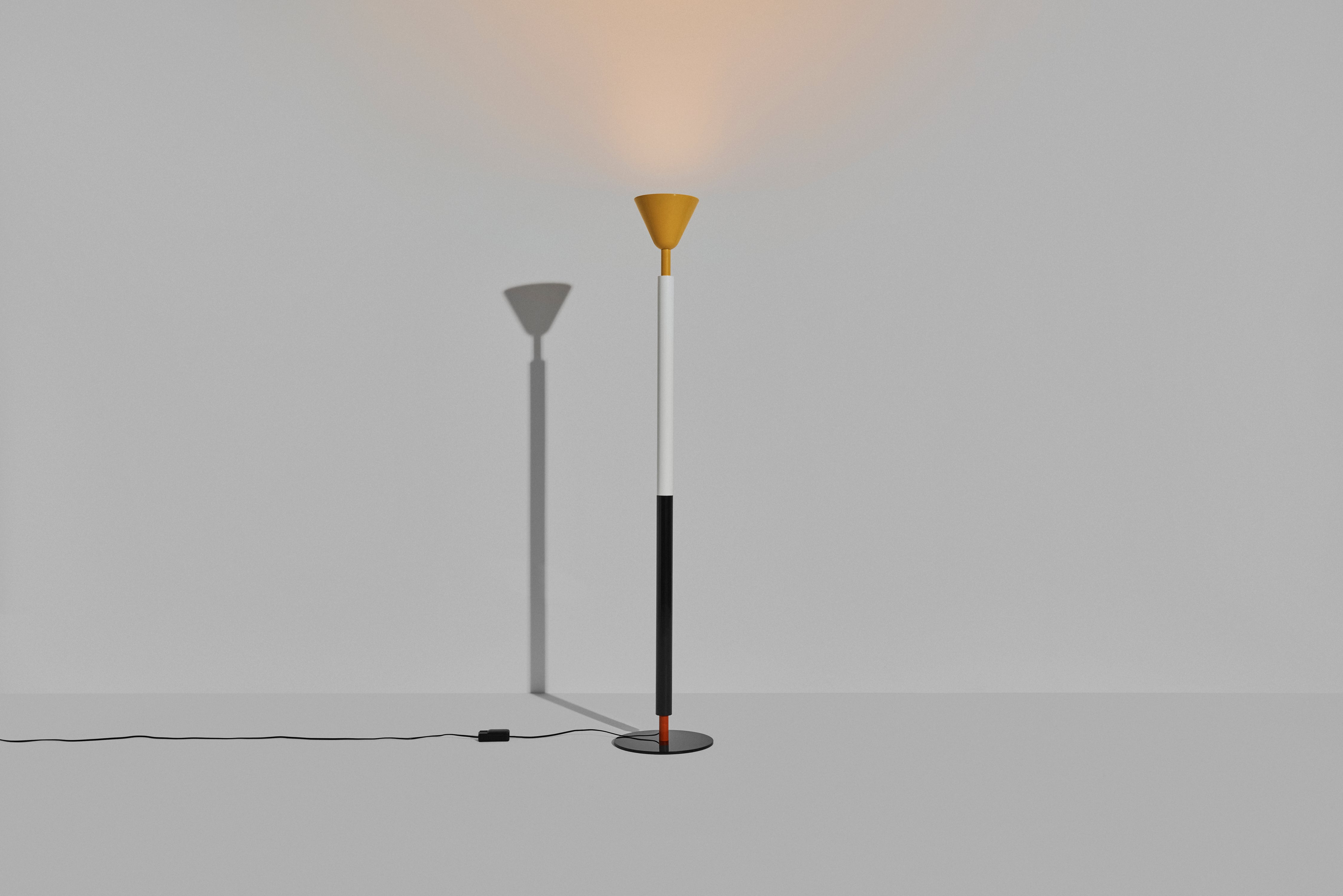 PYL floor lamp yellow
