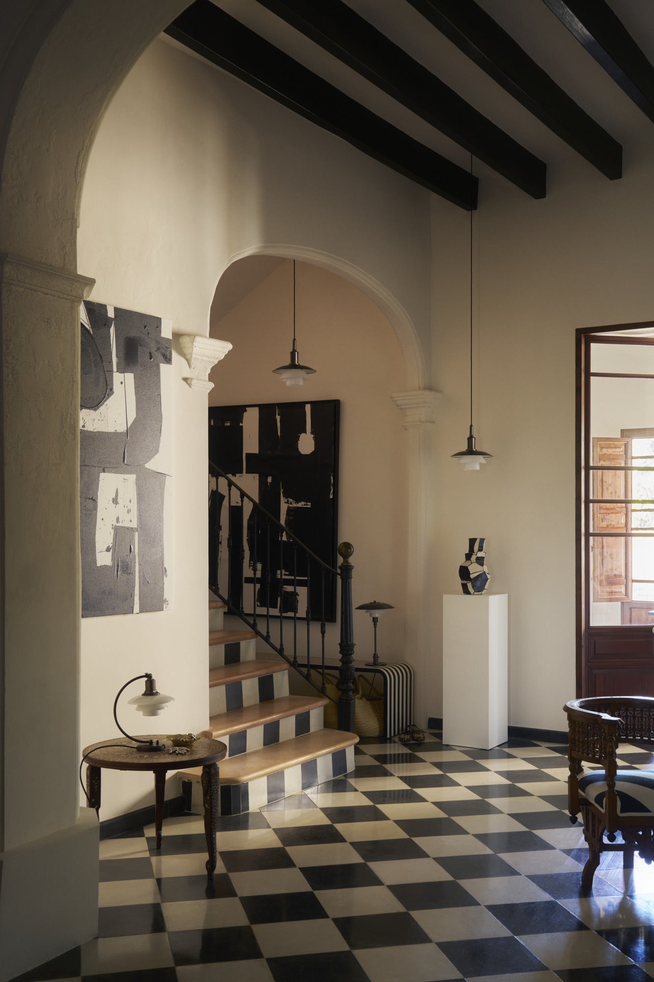 Závesná lampa PH 3/3 biela s čiernym matným povrchom