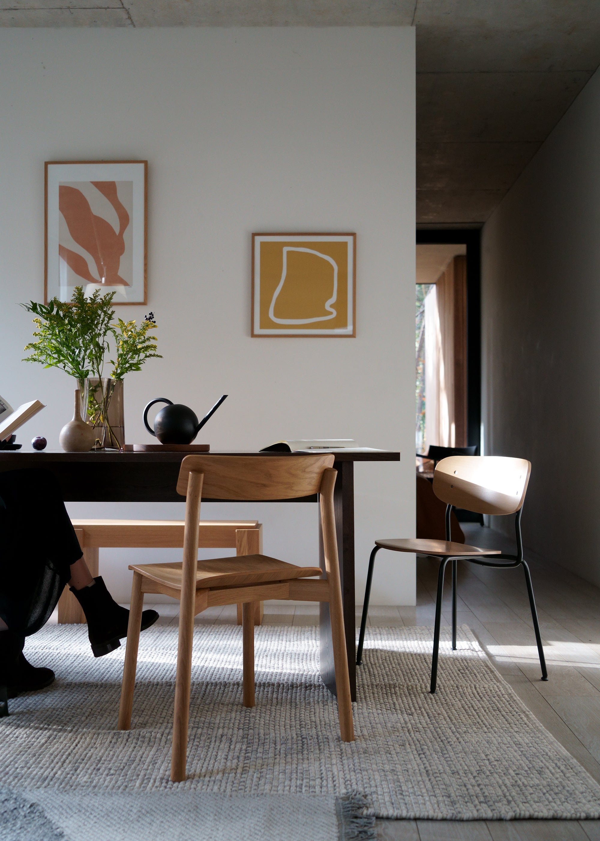 Stolička ARCHE čierne dubové drevo