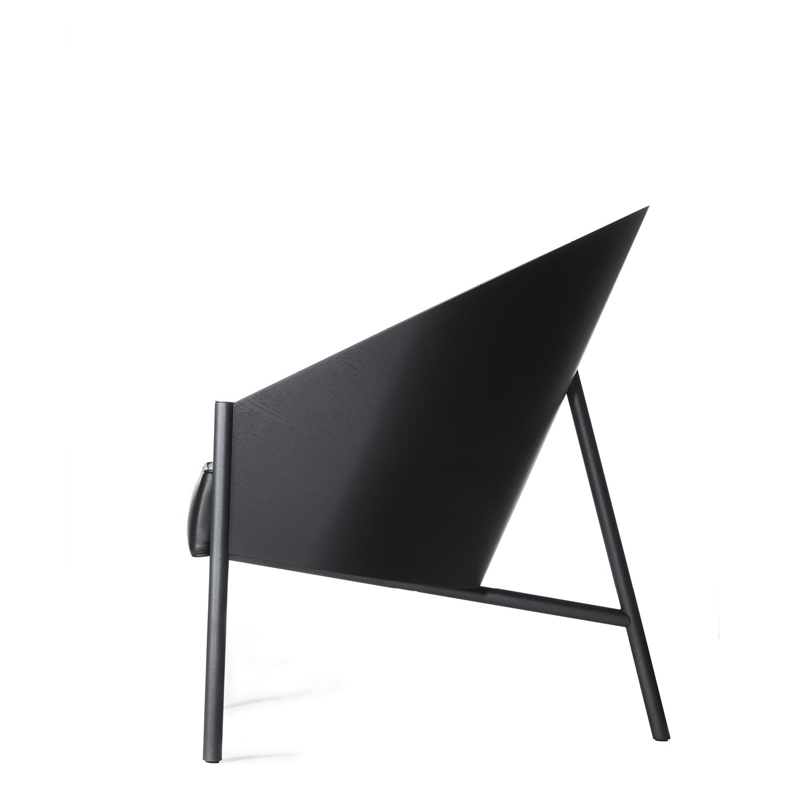 Fotel PRATFALL čierna koža so železnou základňou