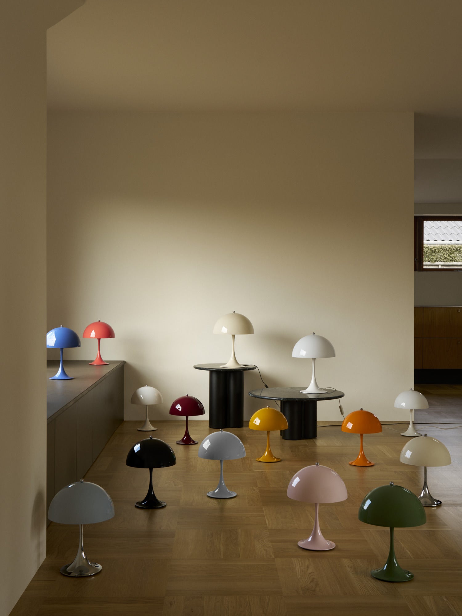 Portable Lamp PANTHELLA 250 burgundy