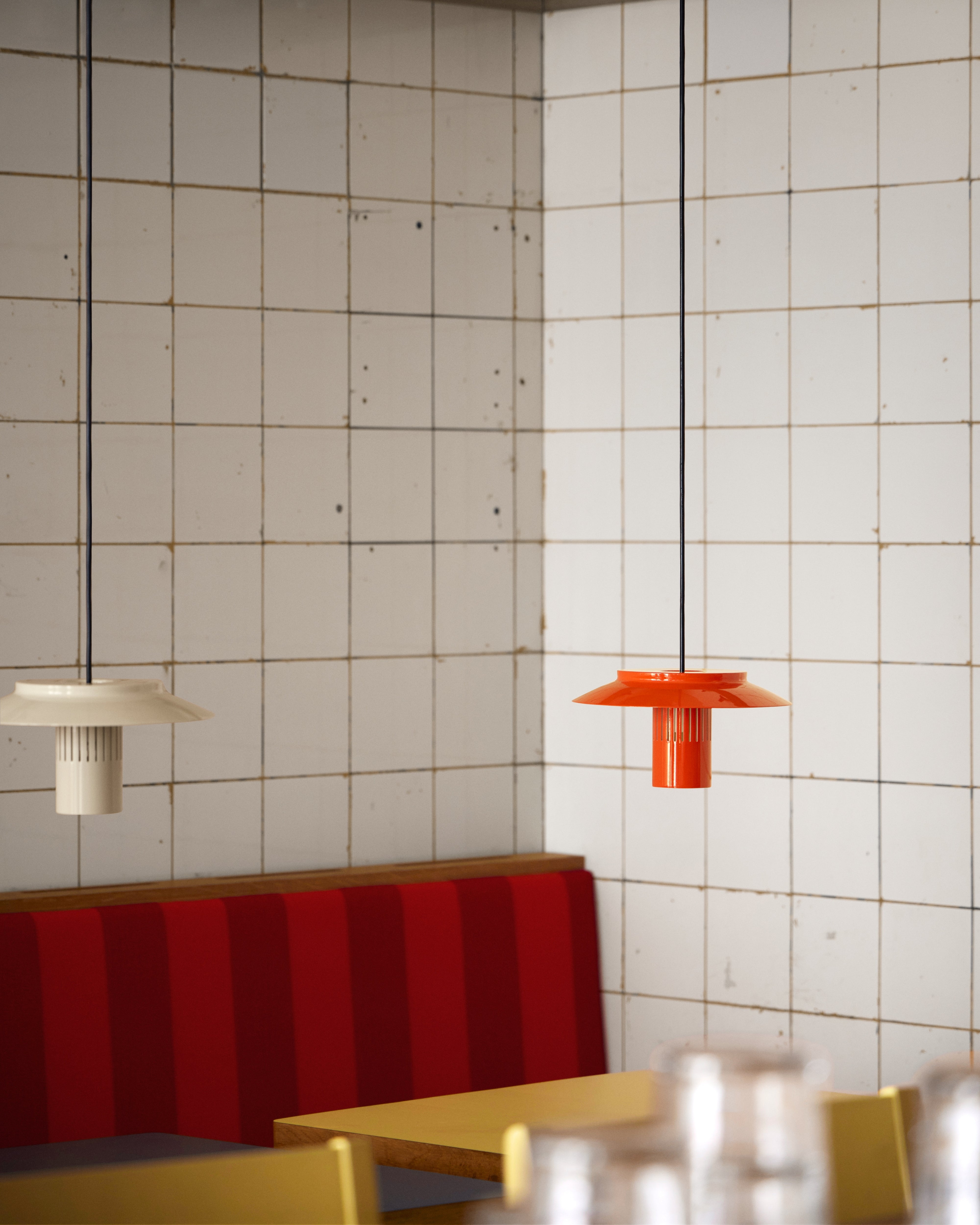 Závesná lampa LILLE červená pomaranč