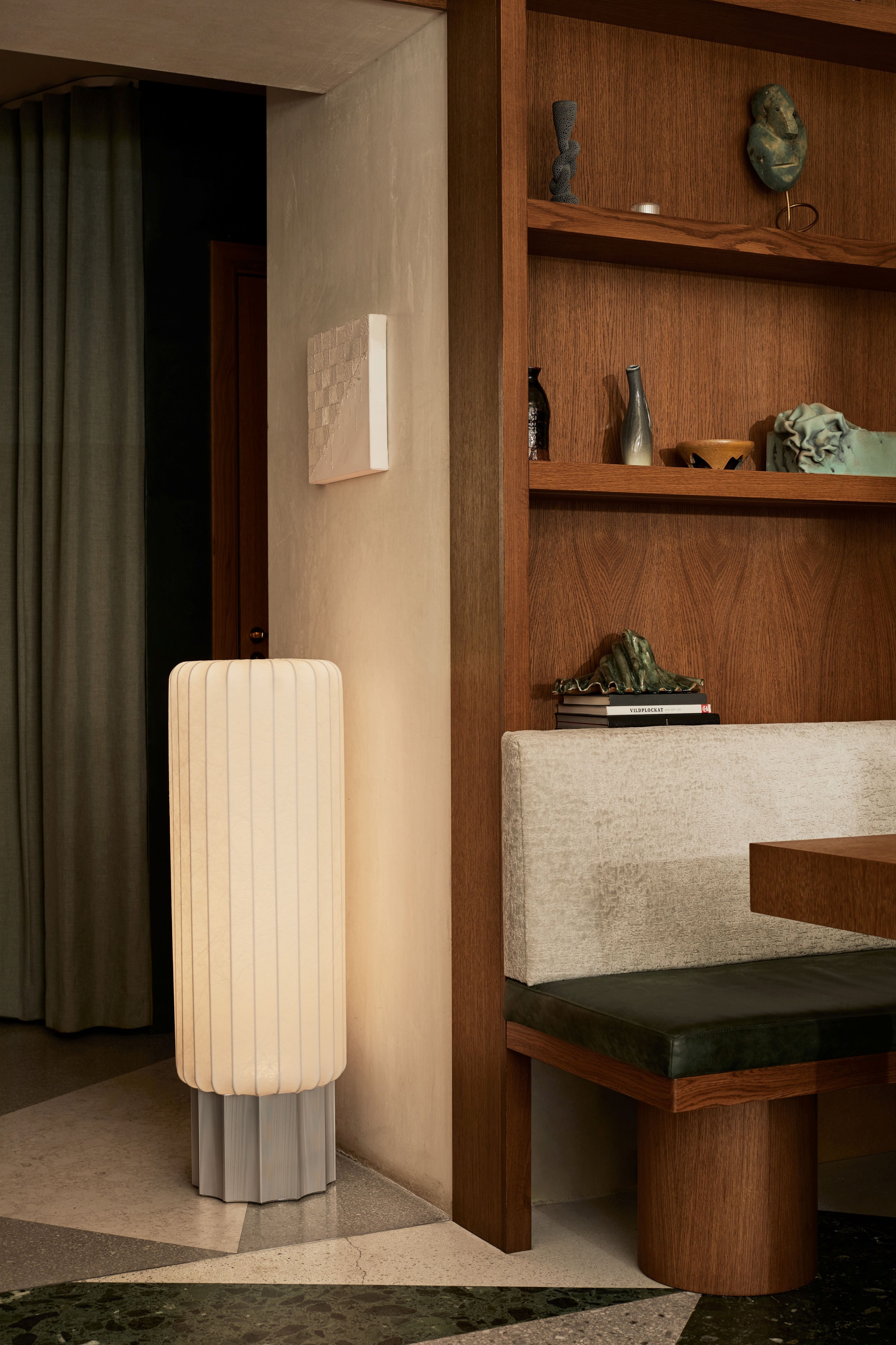 Stojaca lampa METER hliník