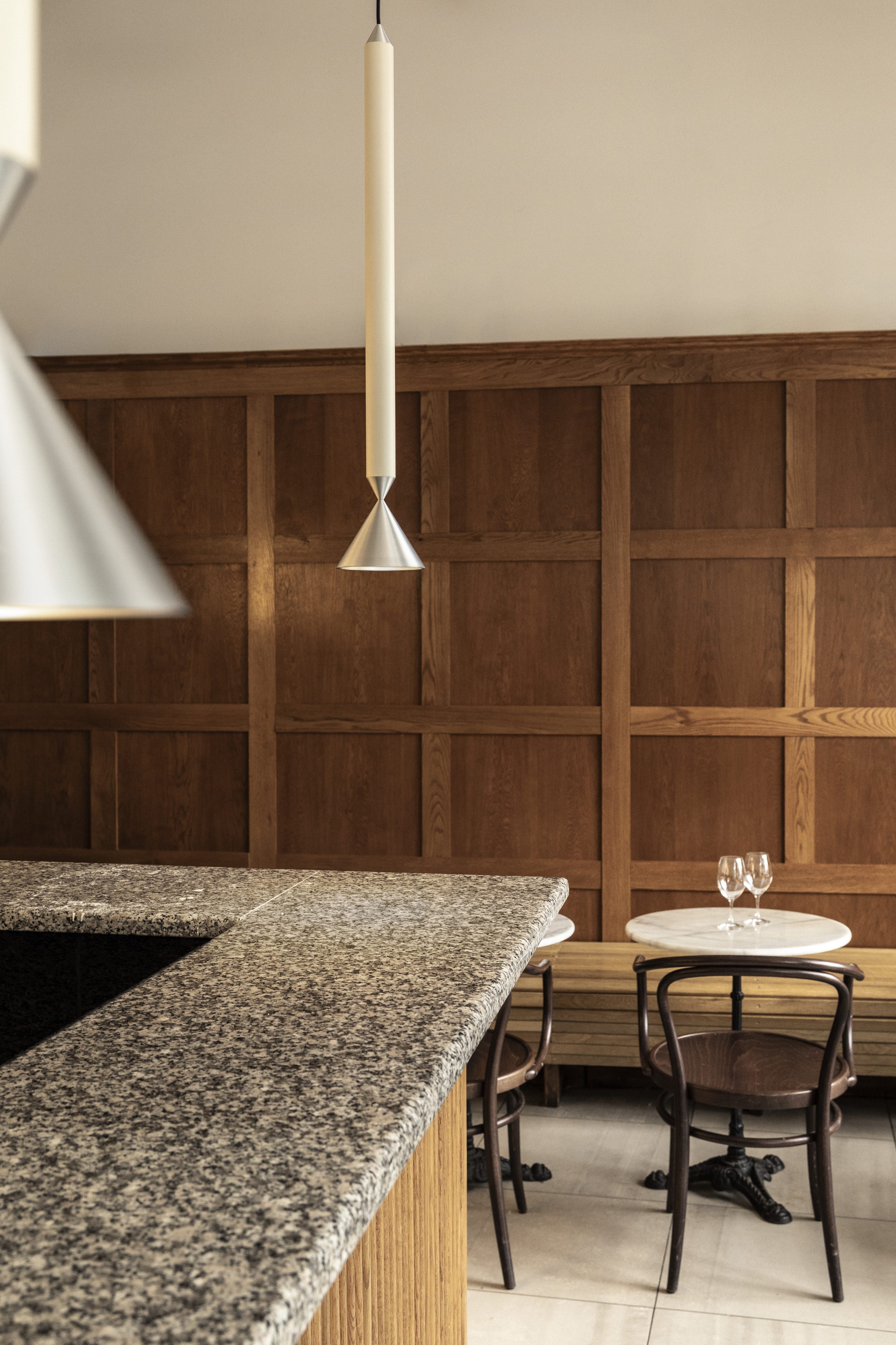 Závesná lampa APOLLO GRAND biela