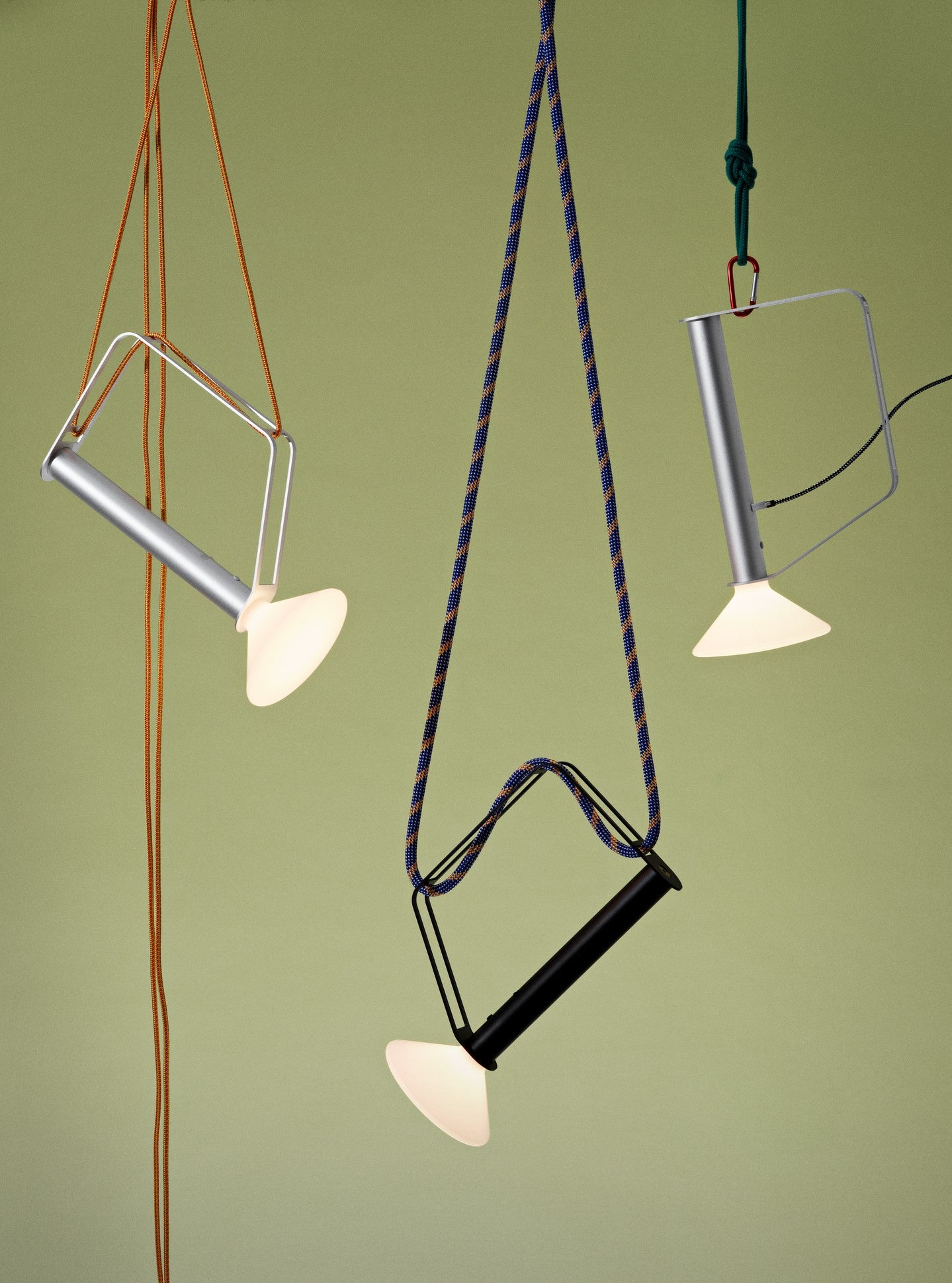 Prenosná vonkajšia lampa PITON strieborná