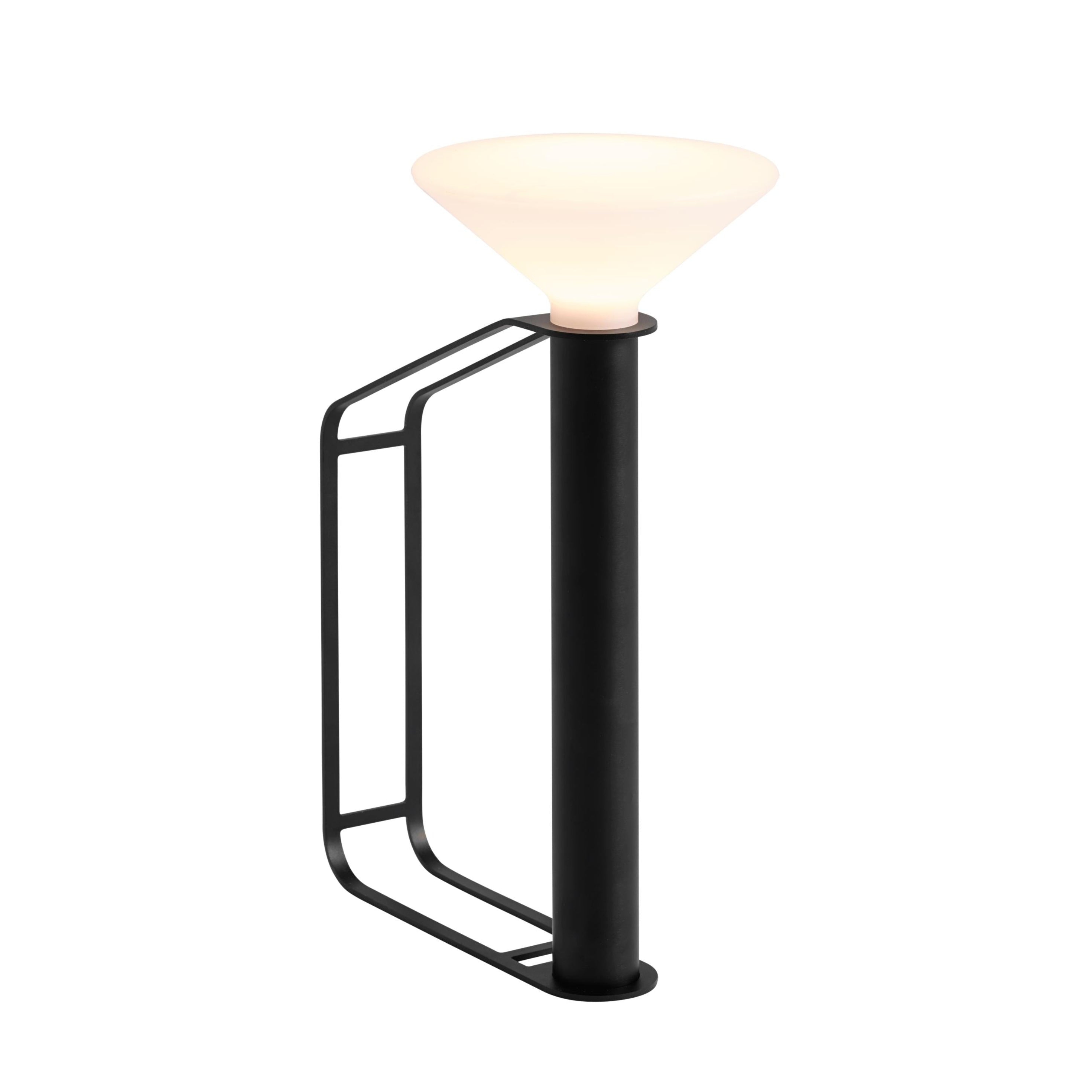 Prenosná vonkajšia lampa PITON čierna