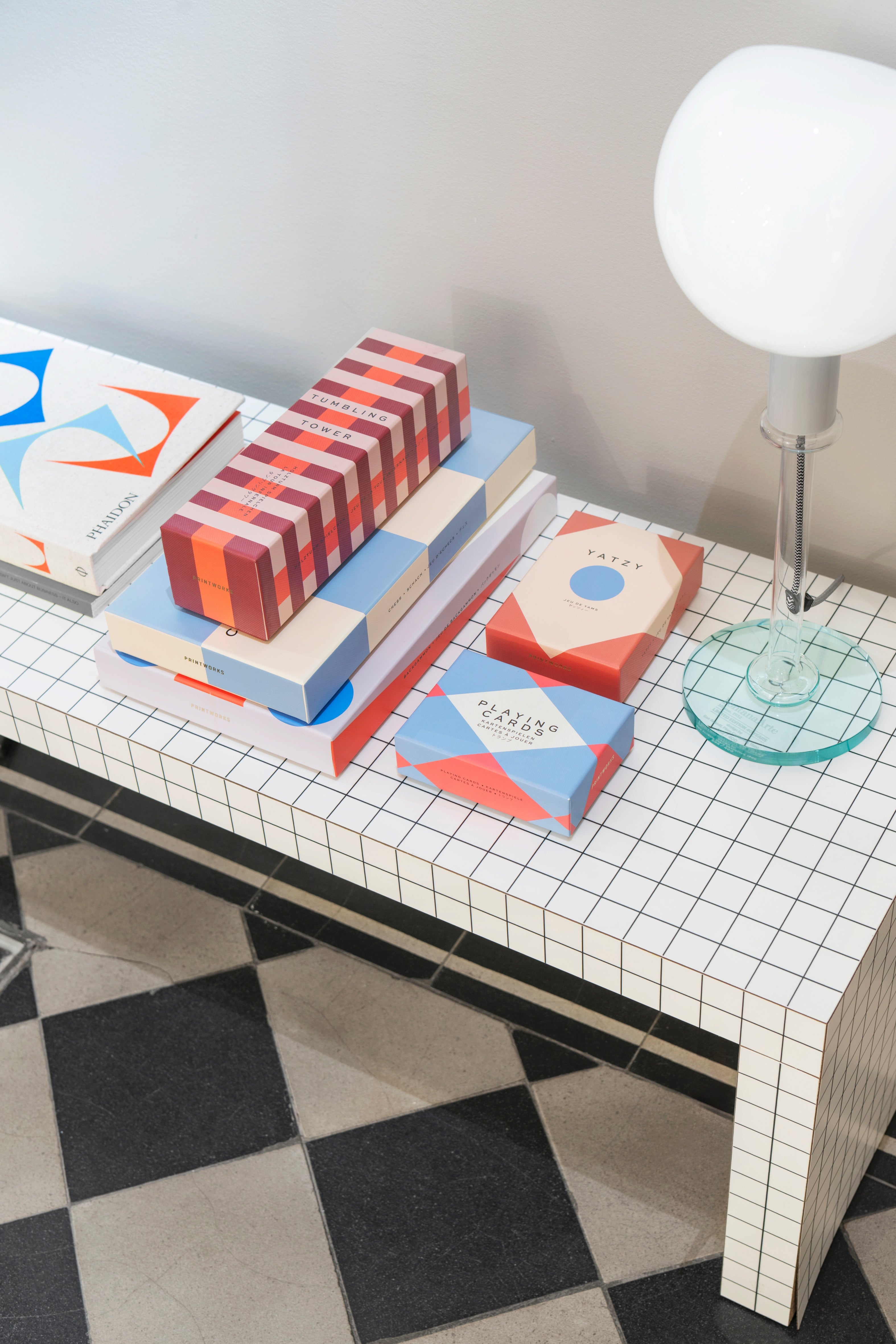 Súprava na hru v backgammon BACKGAMMON šedá s červenou a modrou