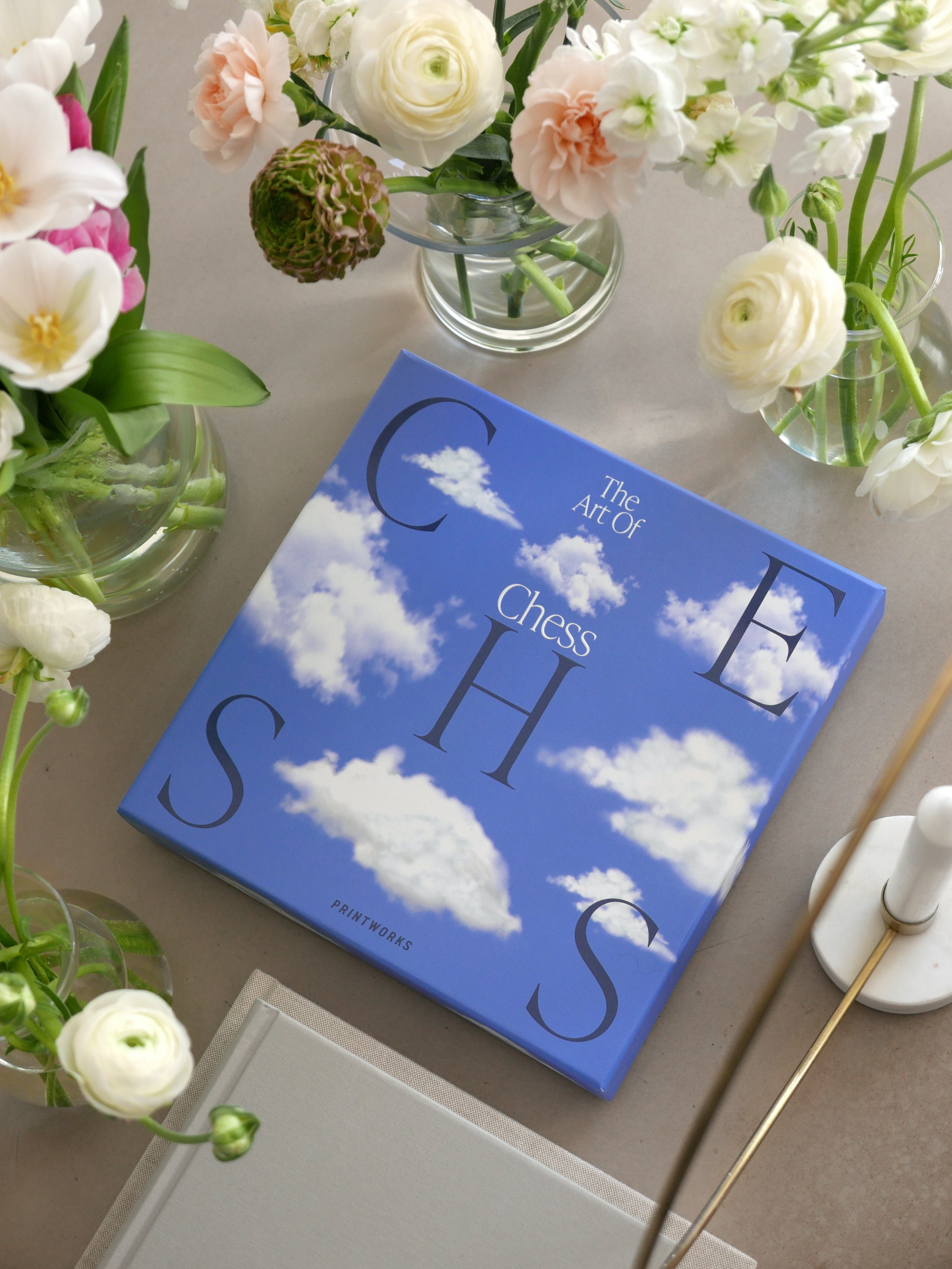 CHESS CLOUDS Blue and White Chess Set