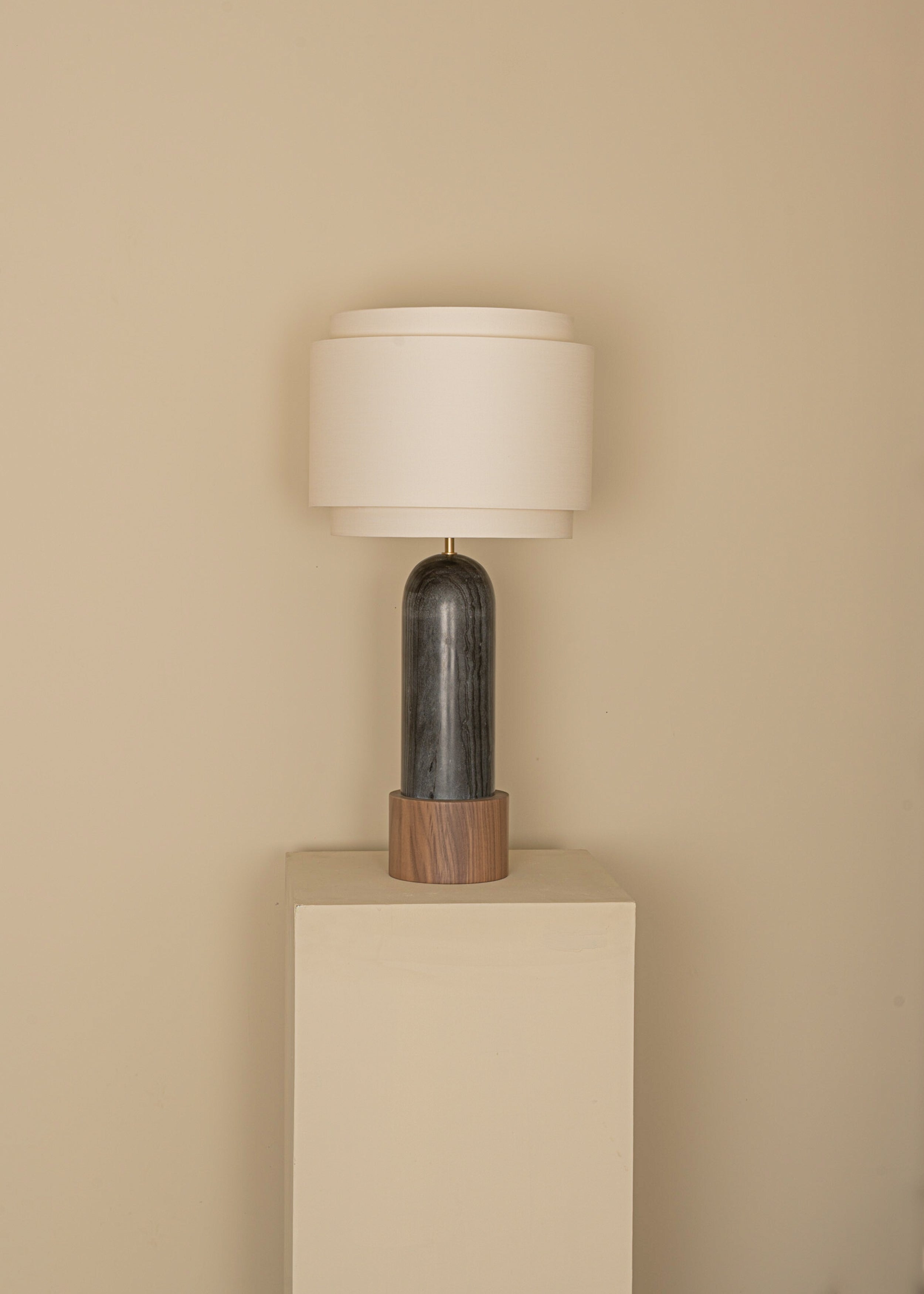 Stolná lampa PURA KELO DOUBLE čierny mramor