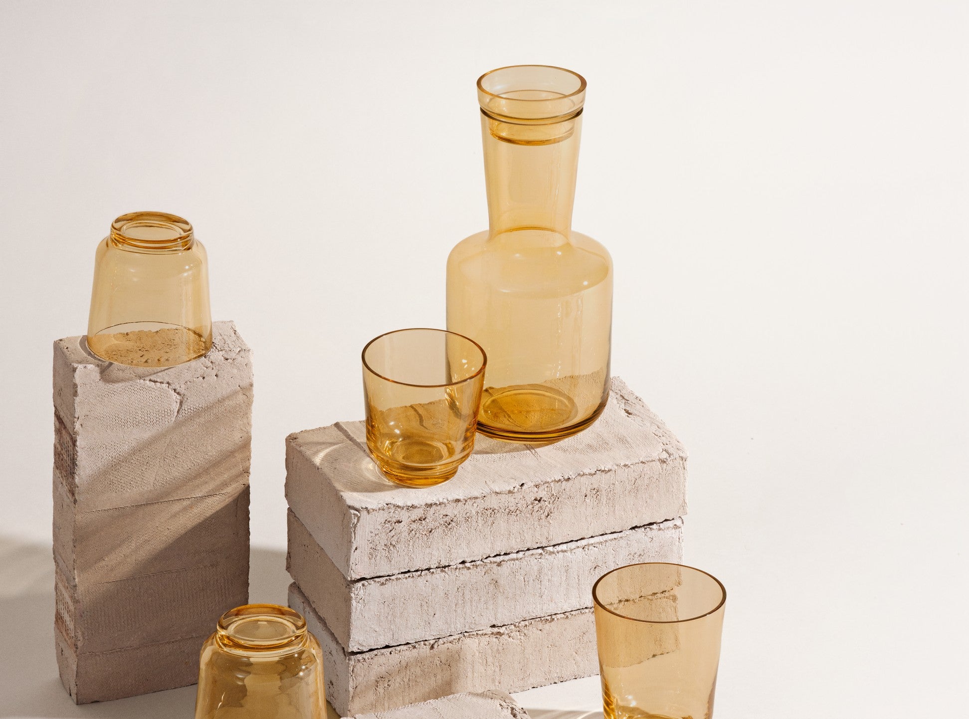 Amber RAISE Carafe