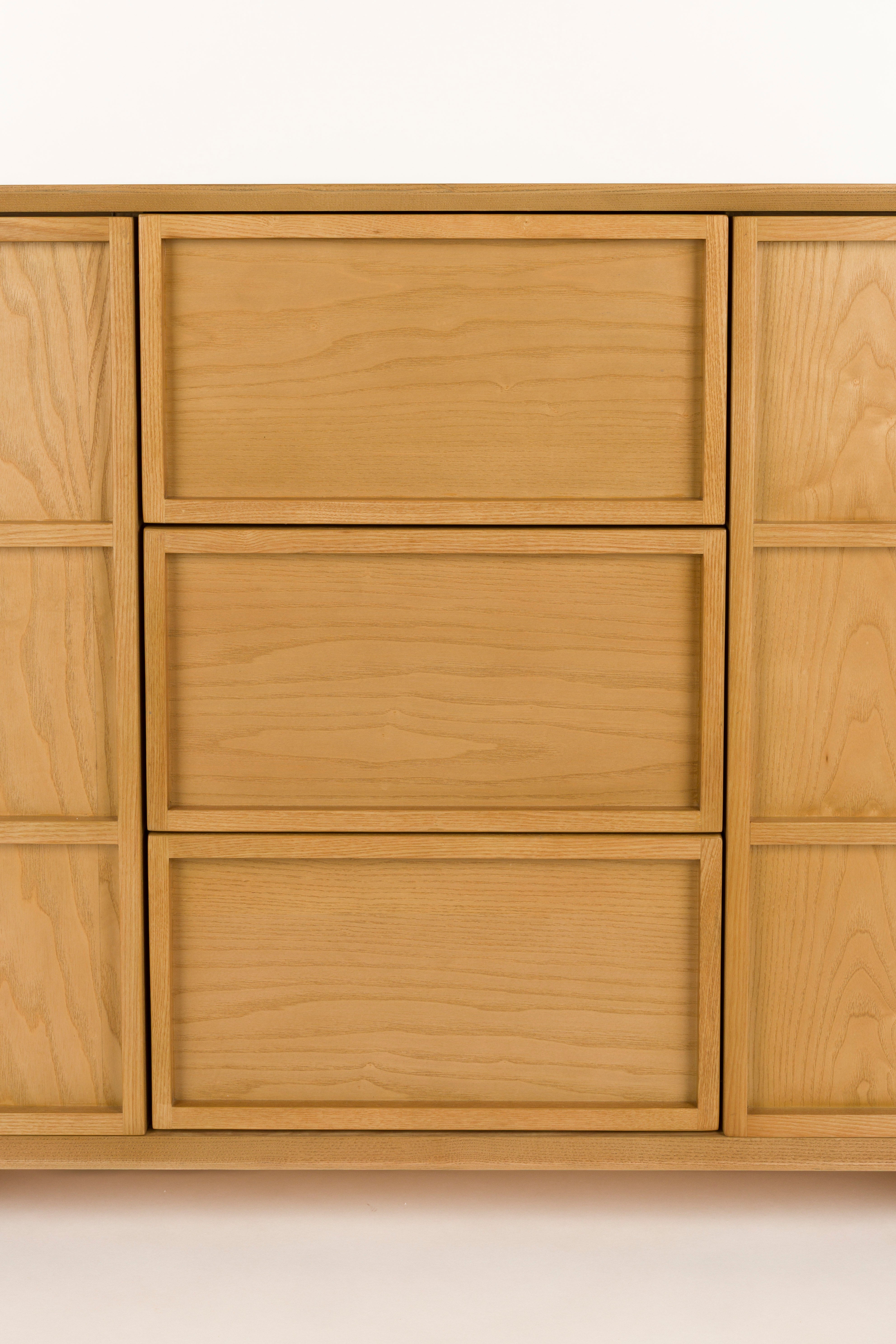 Komoda RASTER jaseňový dyha