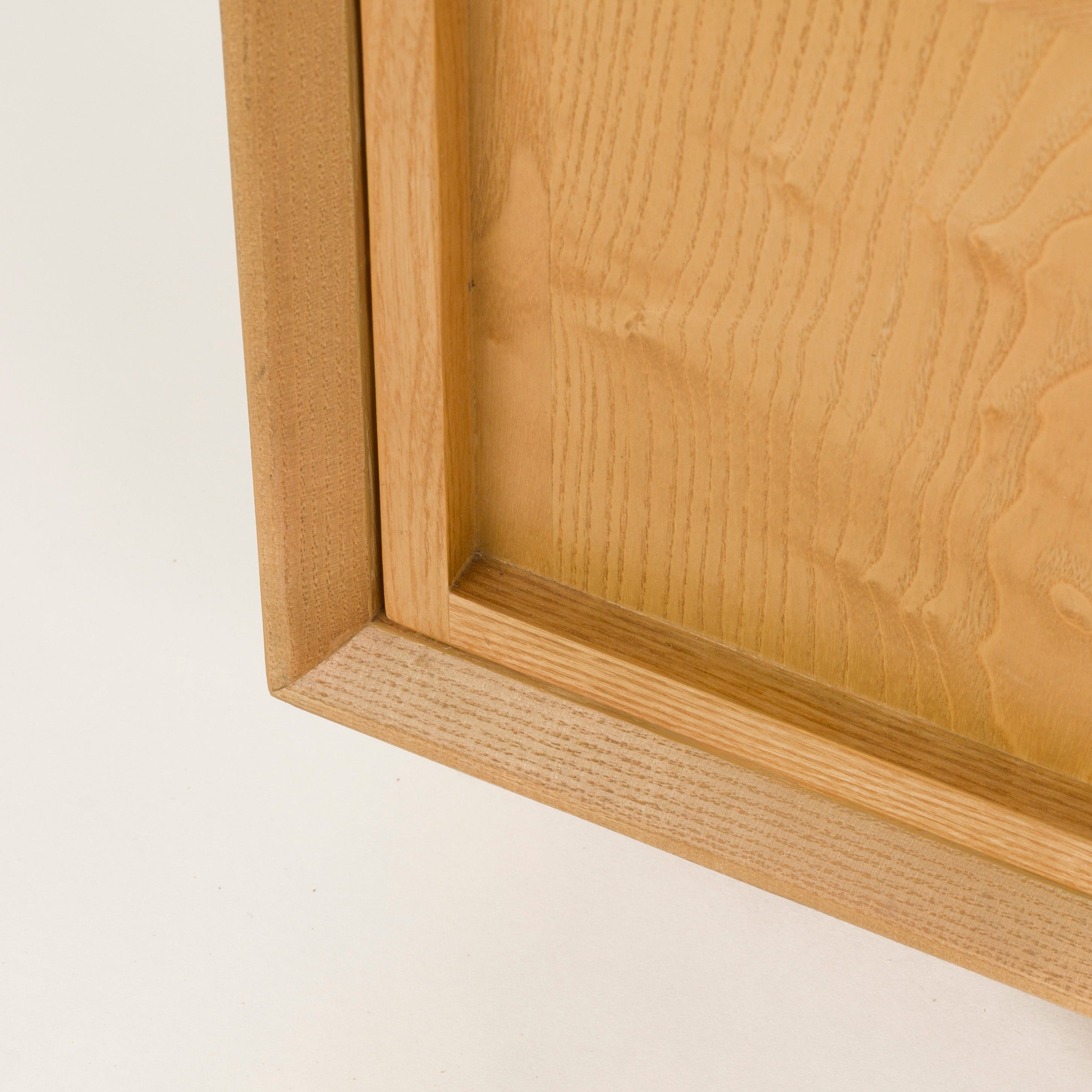 Komoda RASTER jaseňový dyha