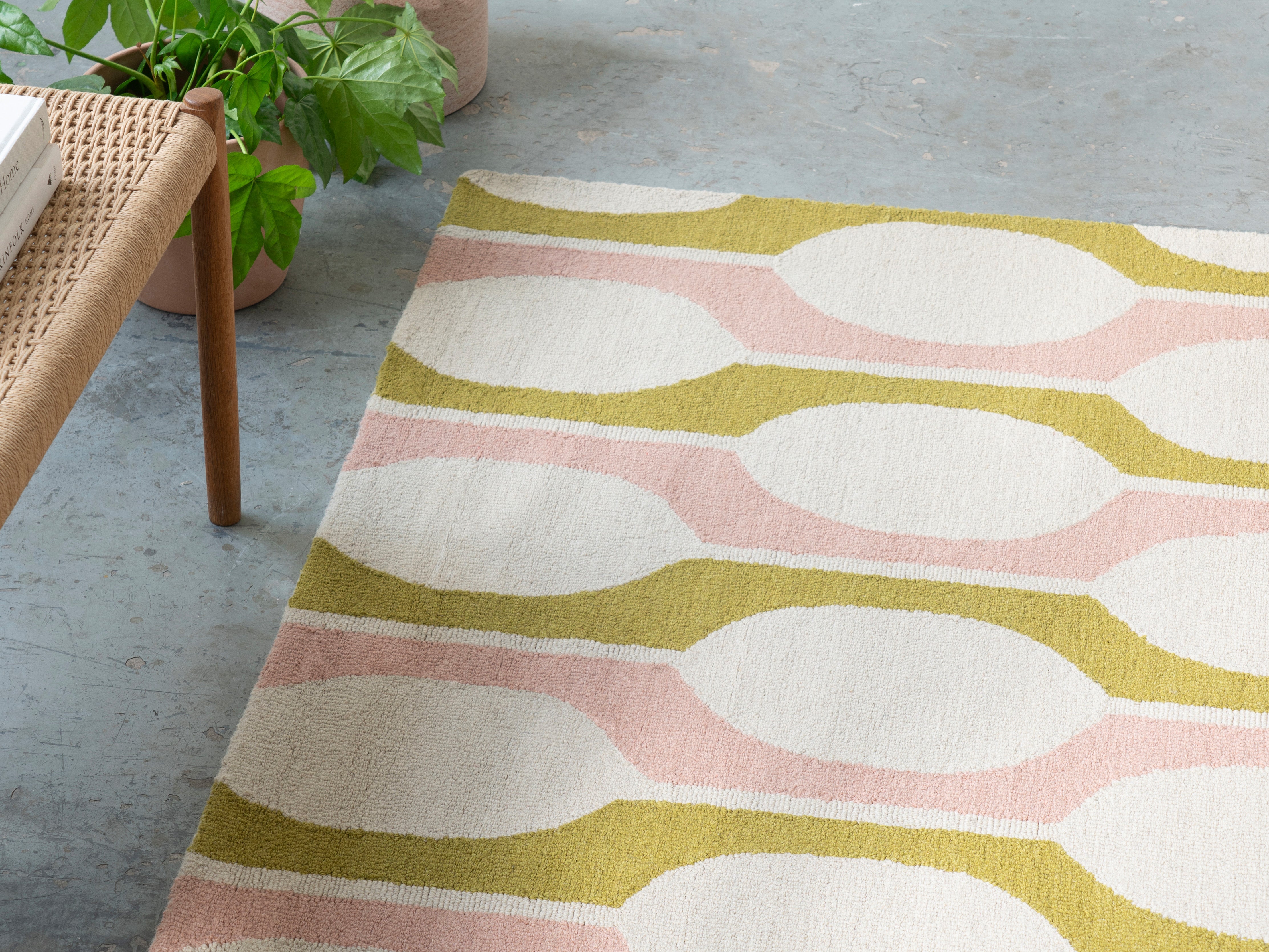 BILLOW LICHEN Beige Rug with Pink and Olive