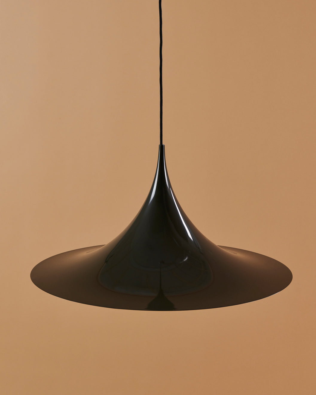 Závesná lampa SEMI hnedá