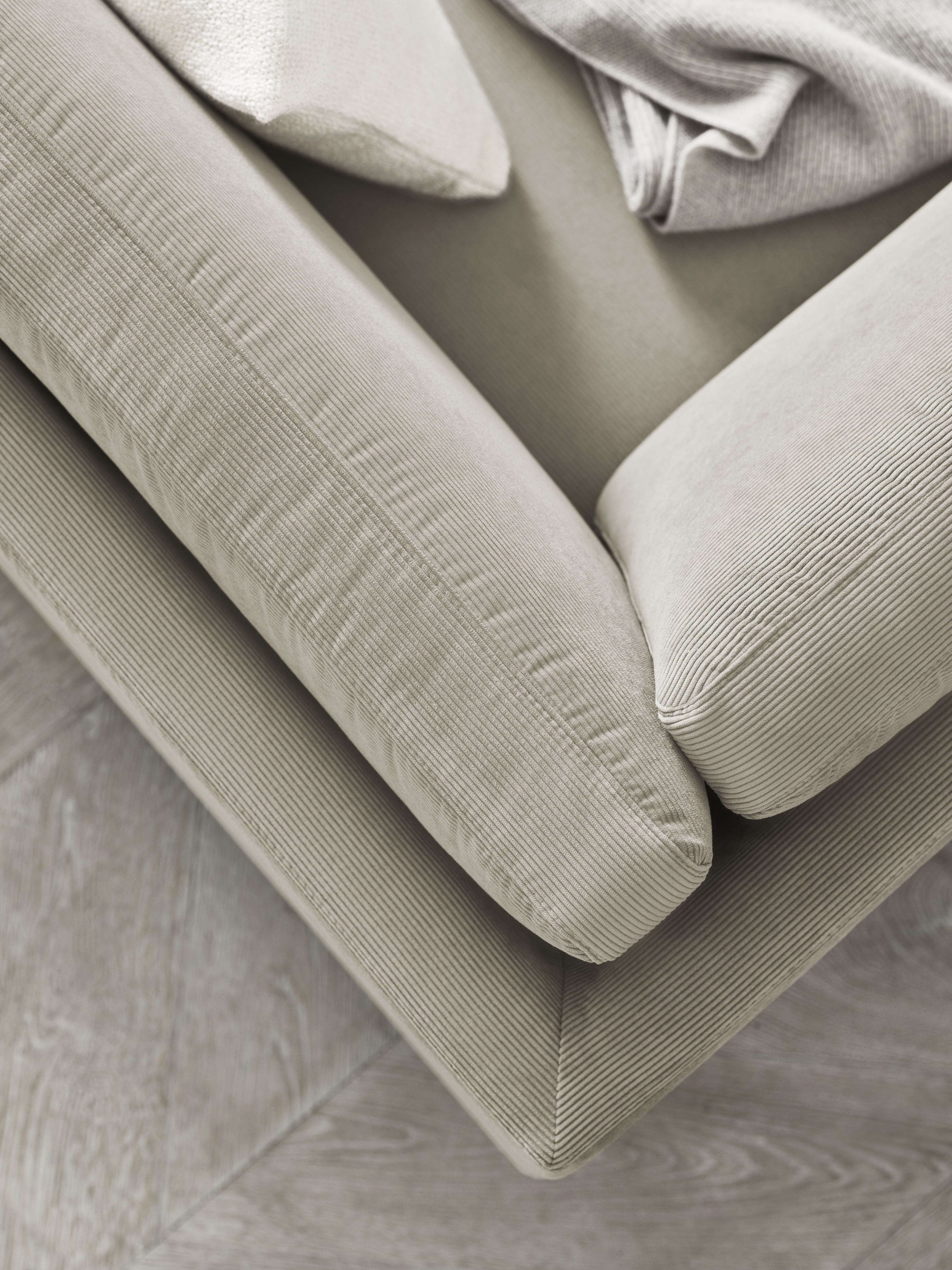 Sofa 3-osobová SCANDINAVIA REMIX podstava z dubového dreva