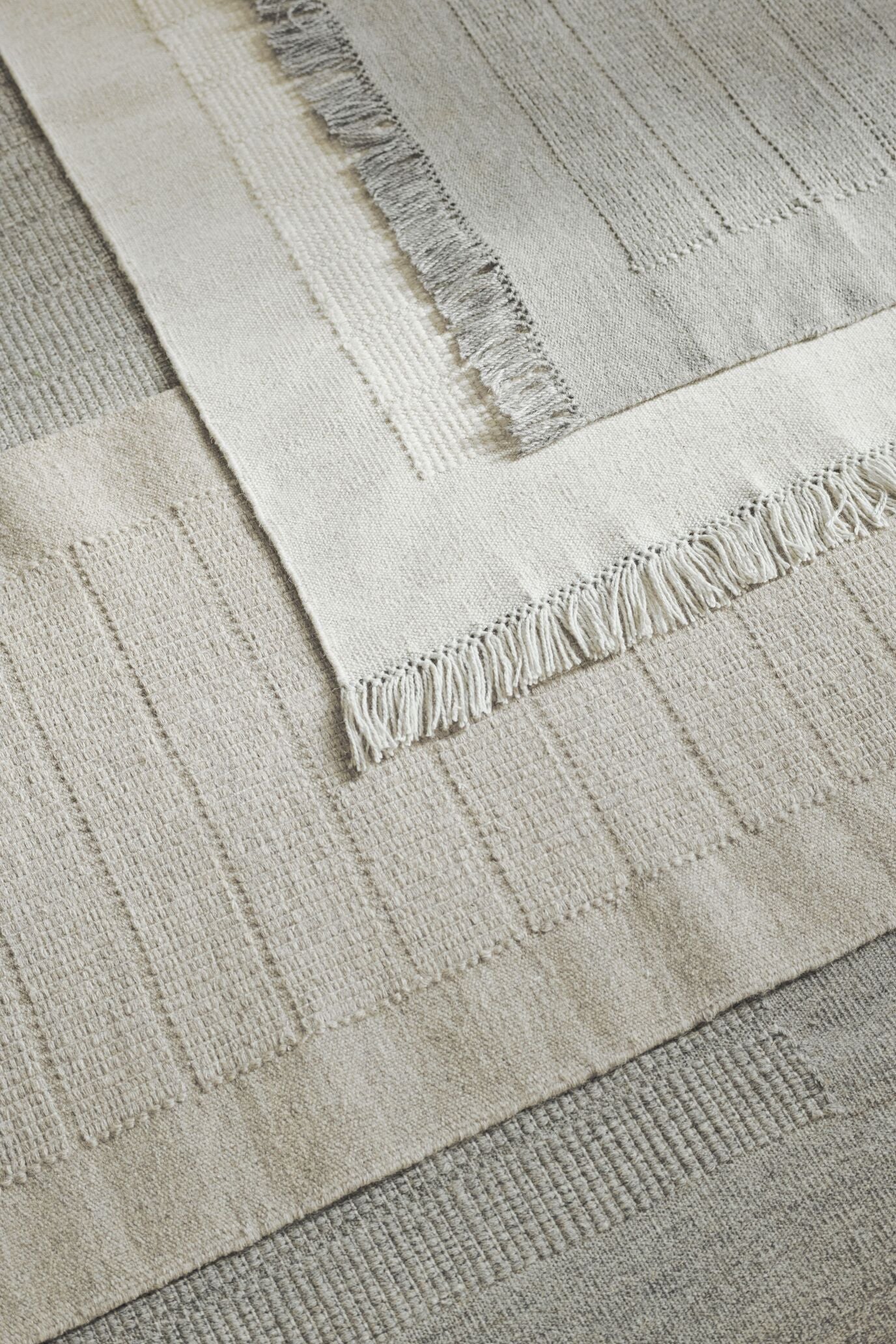 Koberec SERA krémový