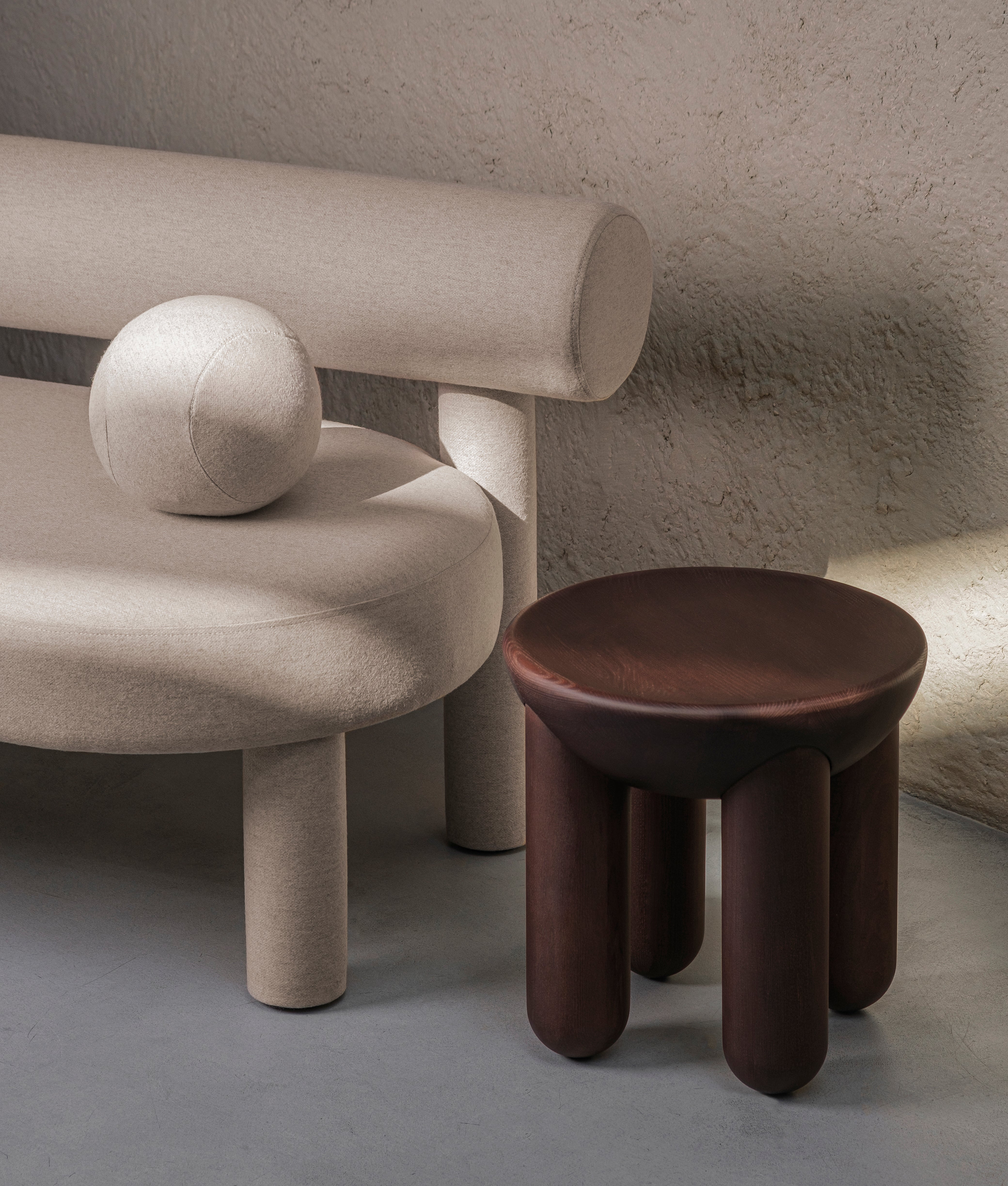 Pohovka GROPIUS CS1 čalúnená