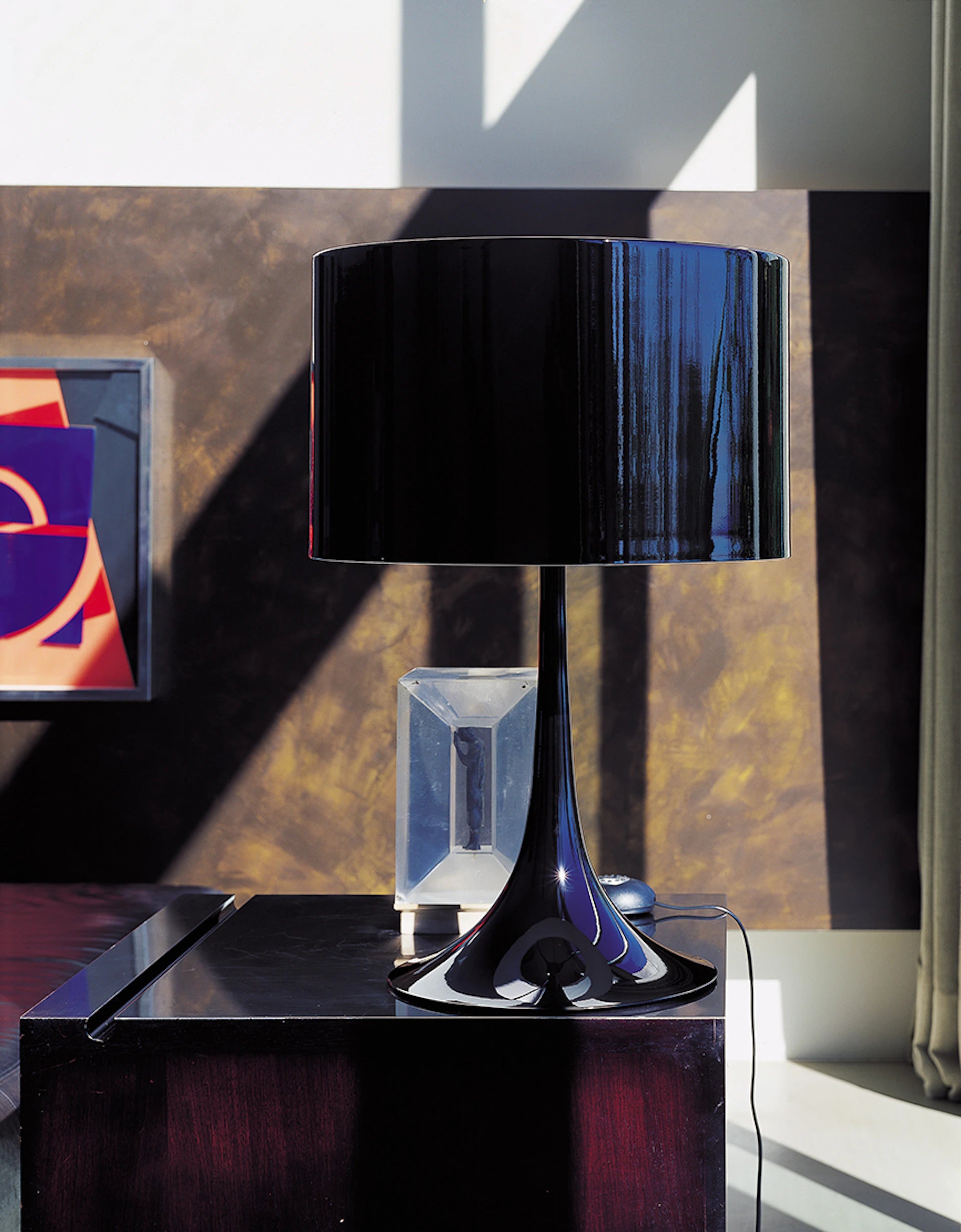 Stolná lampa SPUN LIGHT čierna