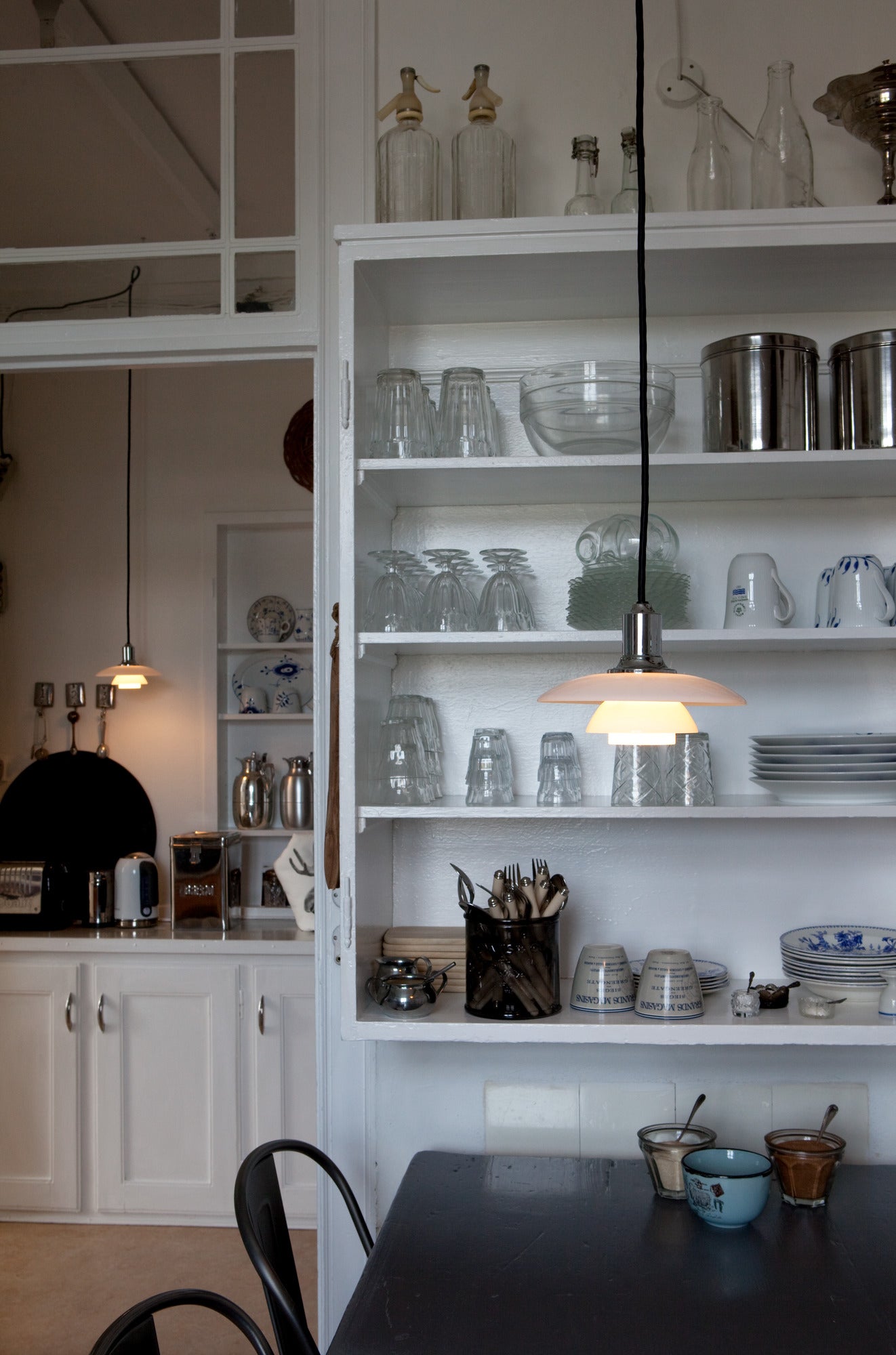 Závesná lampa PH 2/1 biela s chrómovým povrchom