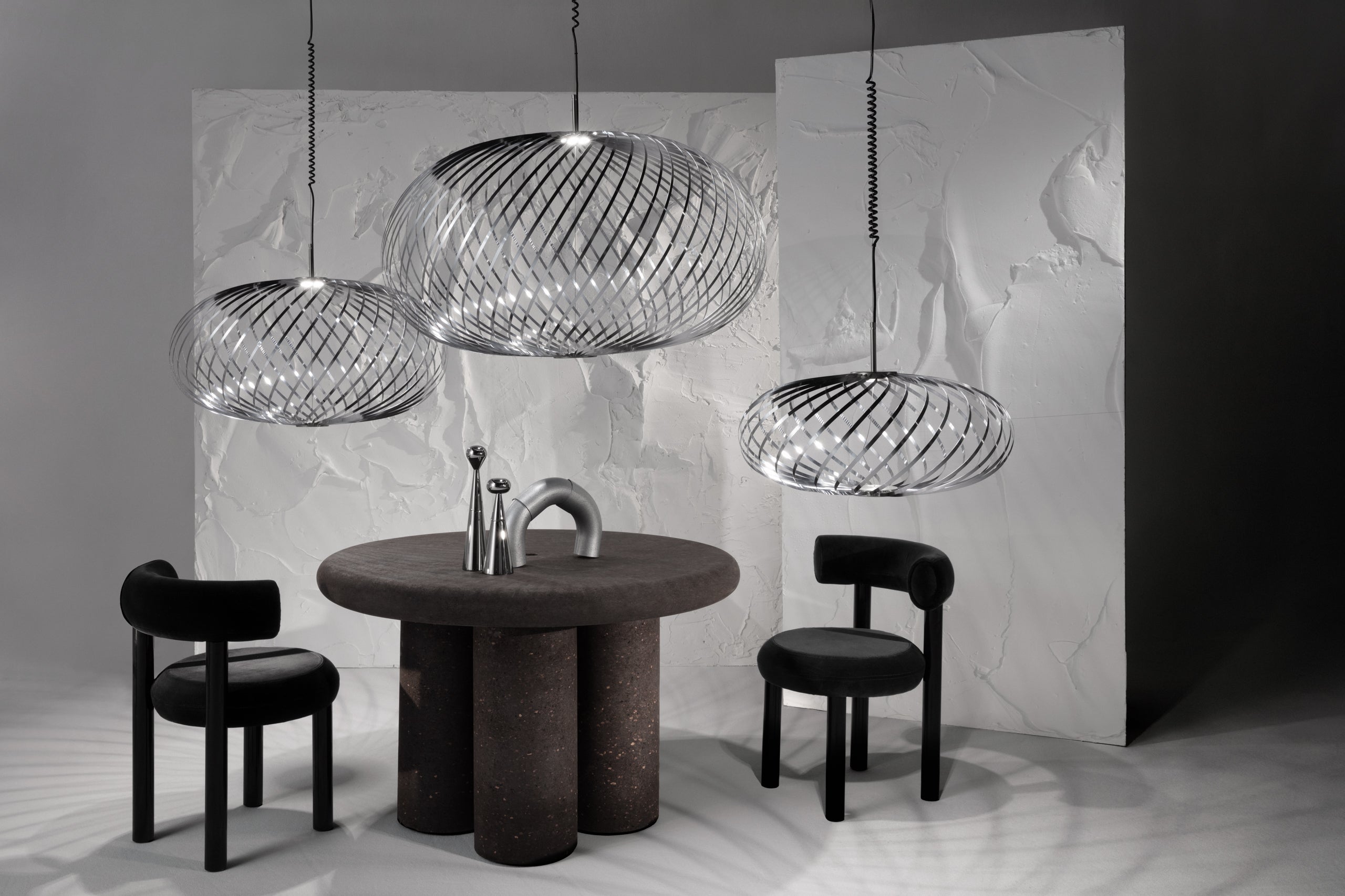 Stolička FAT s drevenou základňou