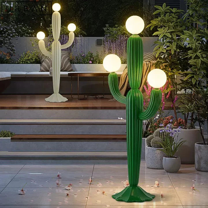 Stojaca vonkajšia lampa SAGUARO biela