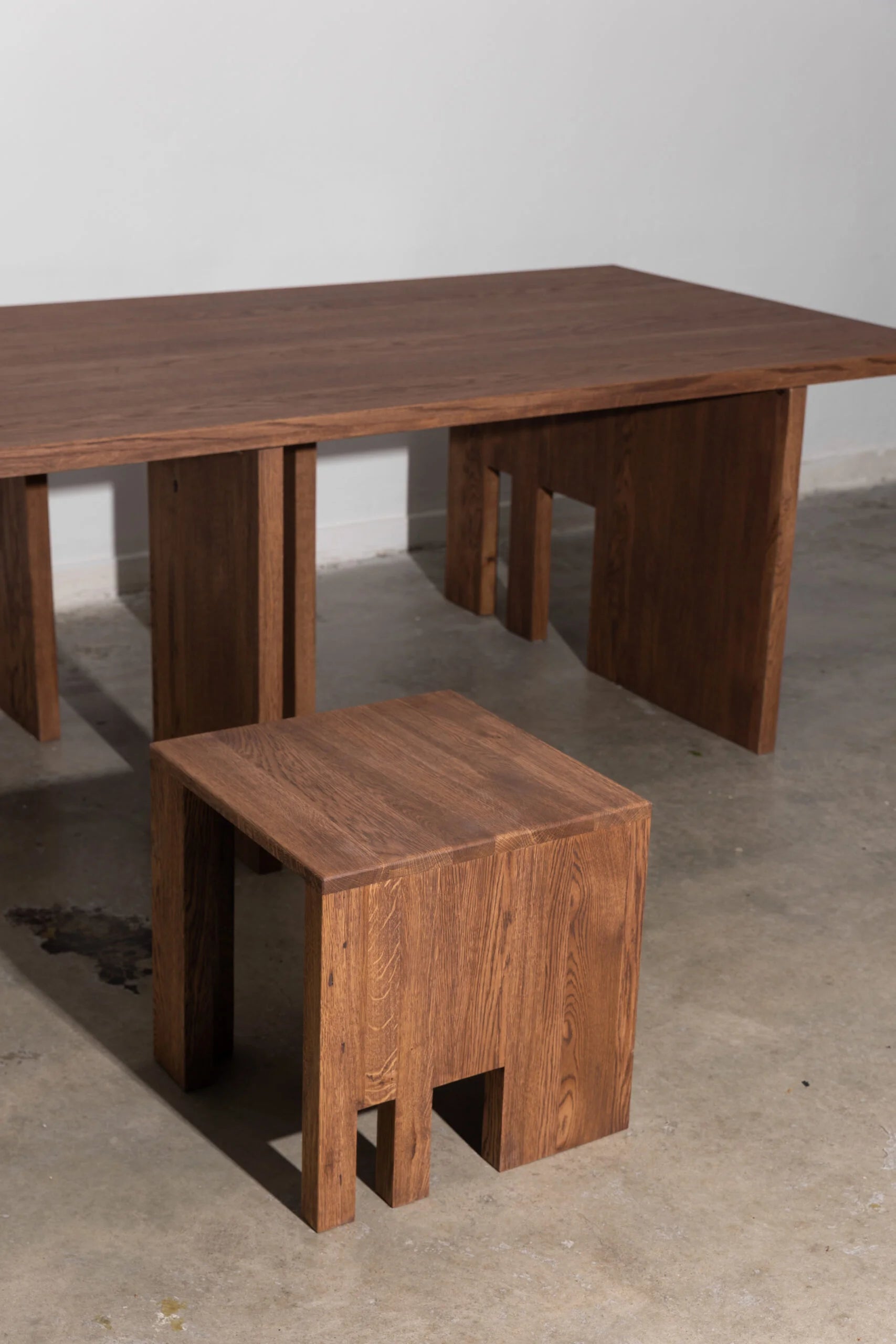 Drevený konferenčný stolík DENTE